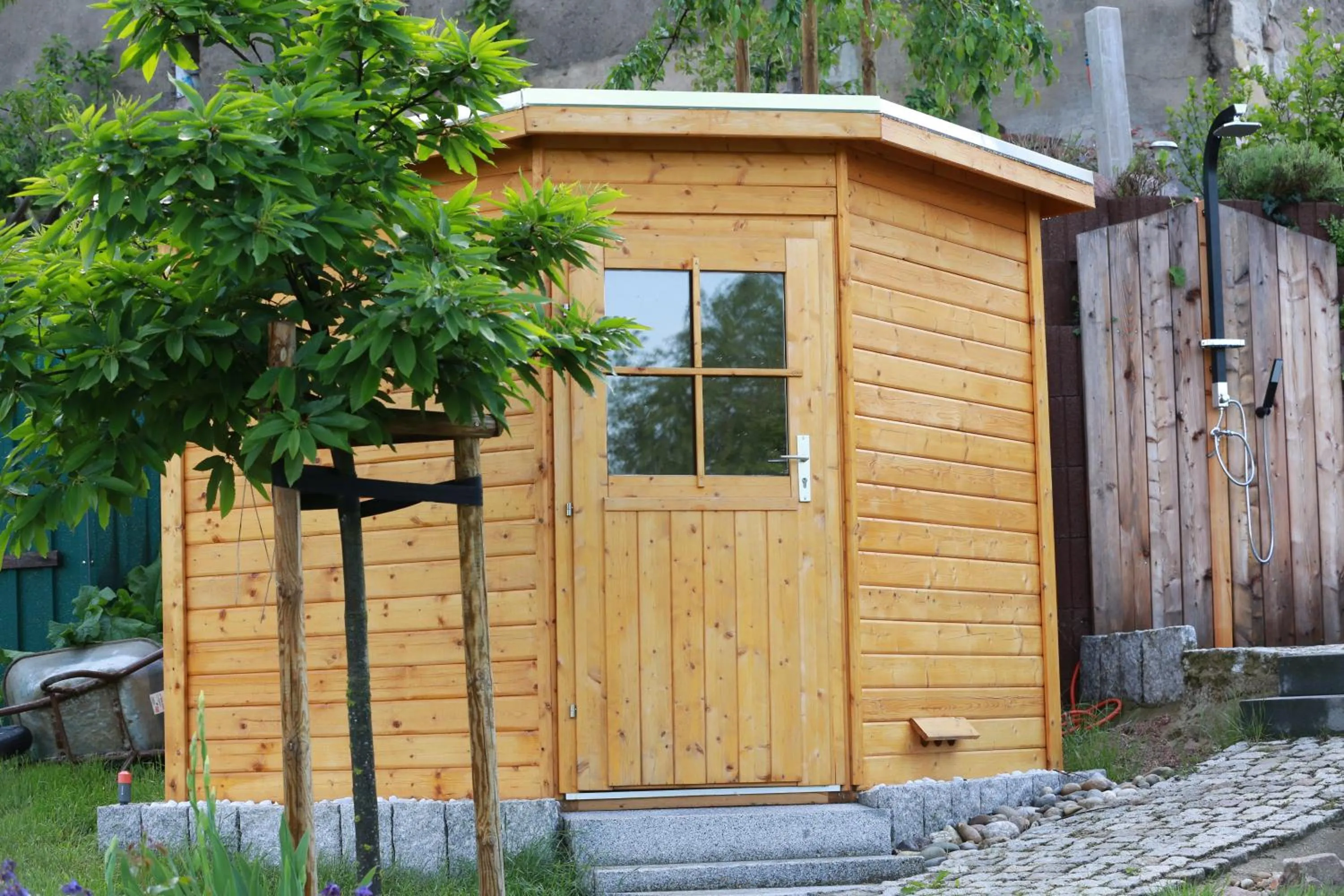 Ferienhof Gräfe - 3-Seiten Hof mit großem Garten, Pool & Sauna