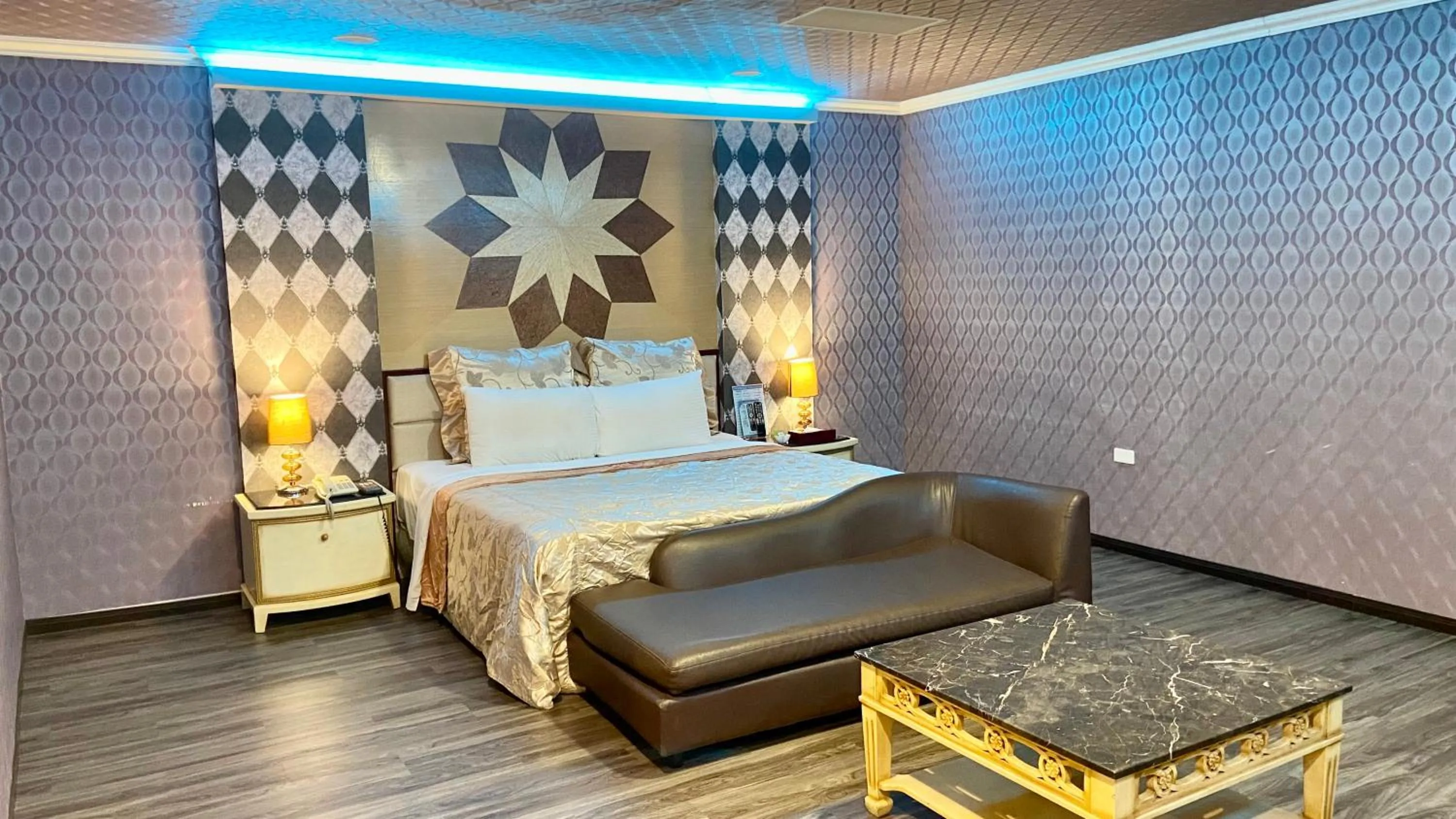 Huang Xing Motel