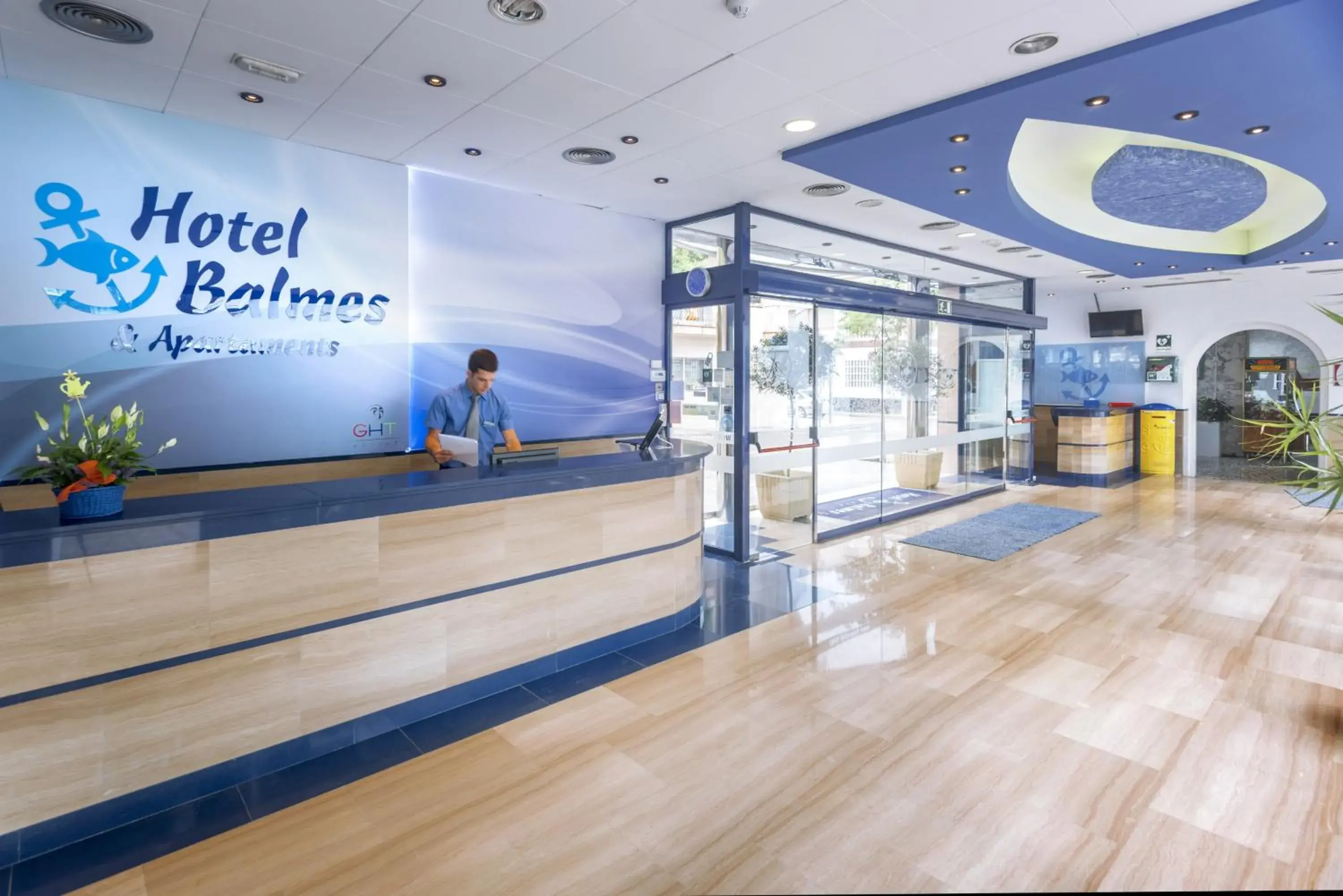 Facade/entrance in GHT Balmes, Hotel-Aparthotel&SPLASH Facade/entrance in GHT Balmes, Hotel-Aparthotel&SPLASH
