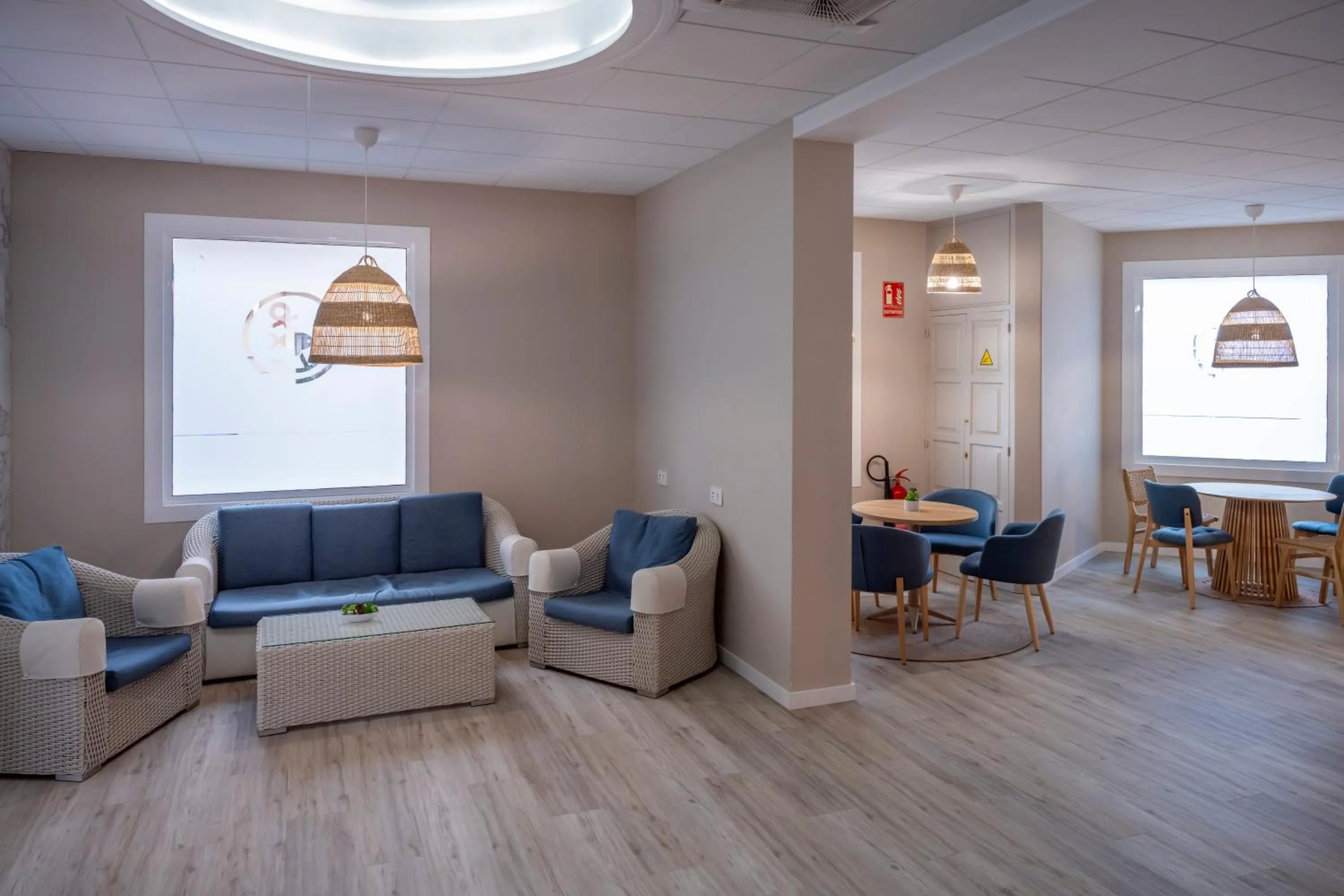 Seating area in GHT Balmes, Hotel-Aparthotel&SPLASH