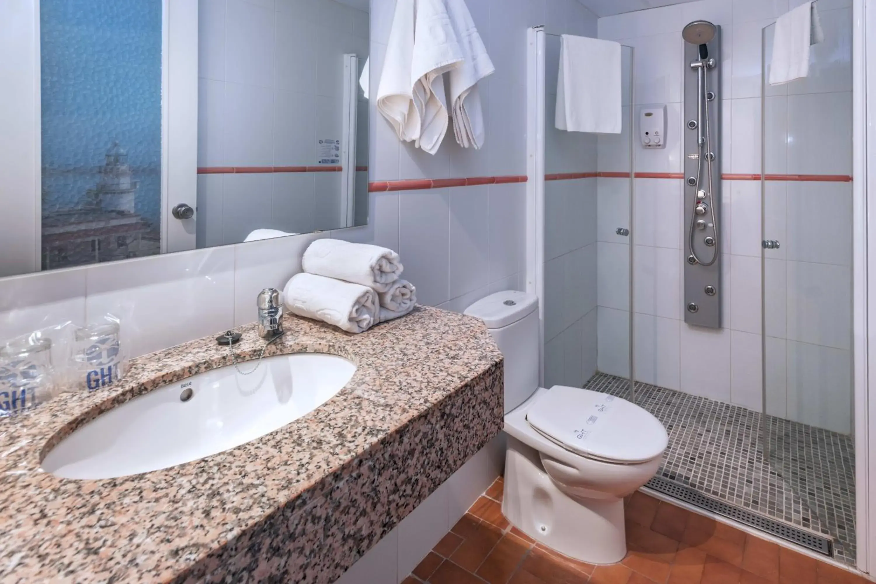 Bathroom in GHT Balmes, Hotel-Aparthotel&SPLASH Bathroom in GHT Balmes, Hotel-Aparthotel&SPLASH