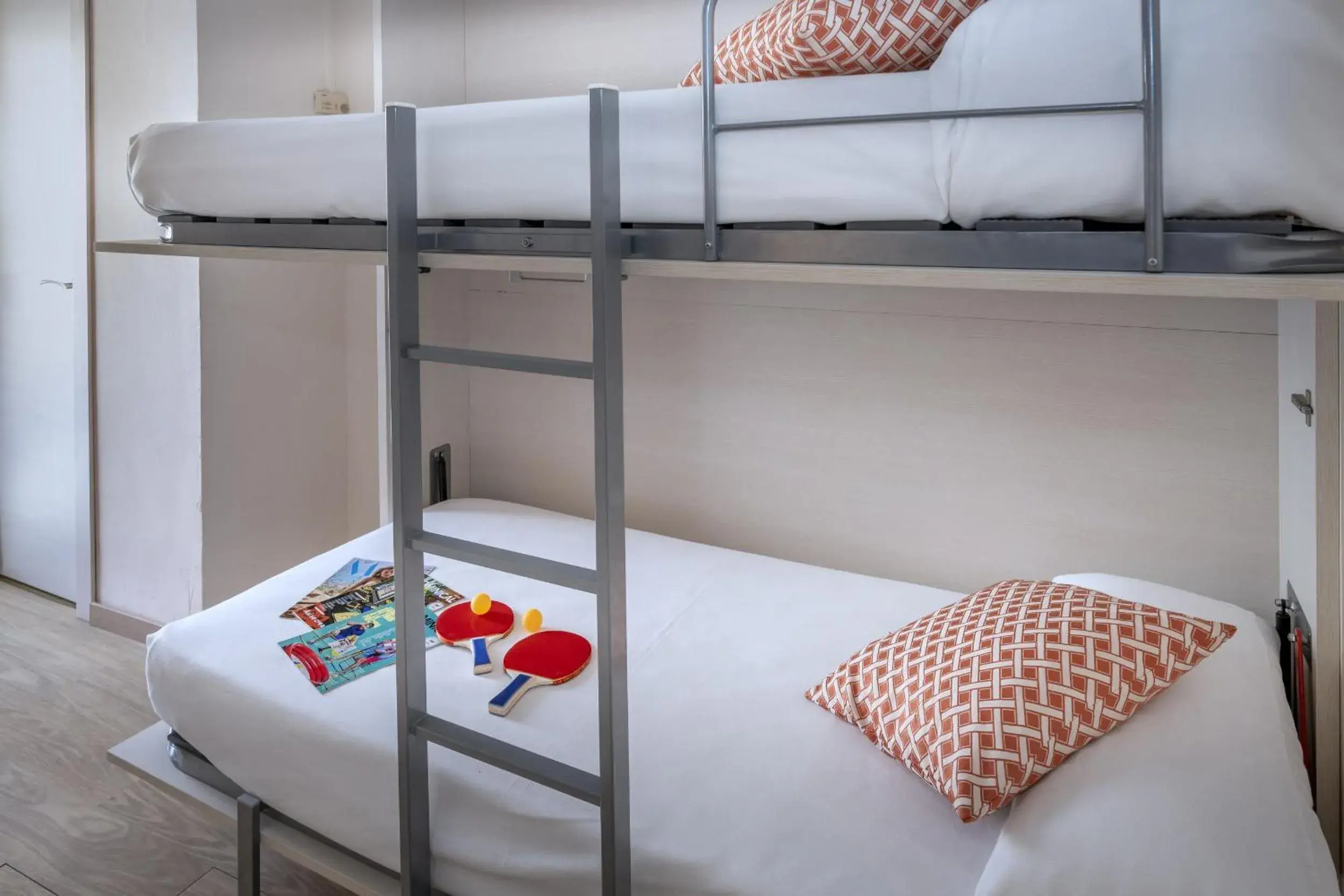 bunk bed, Bed in GHT Balmes, Hotel-Aparthotel&SPLASH bunk bed, Bed in GHT Balmes, Hotel-Aparthotel&SPLASH