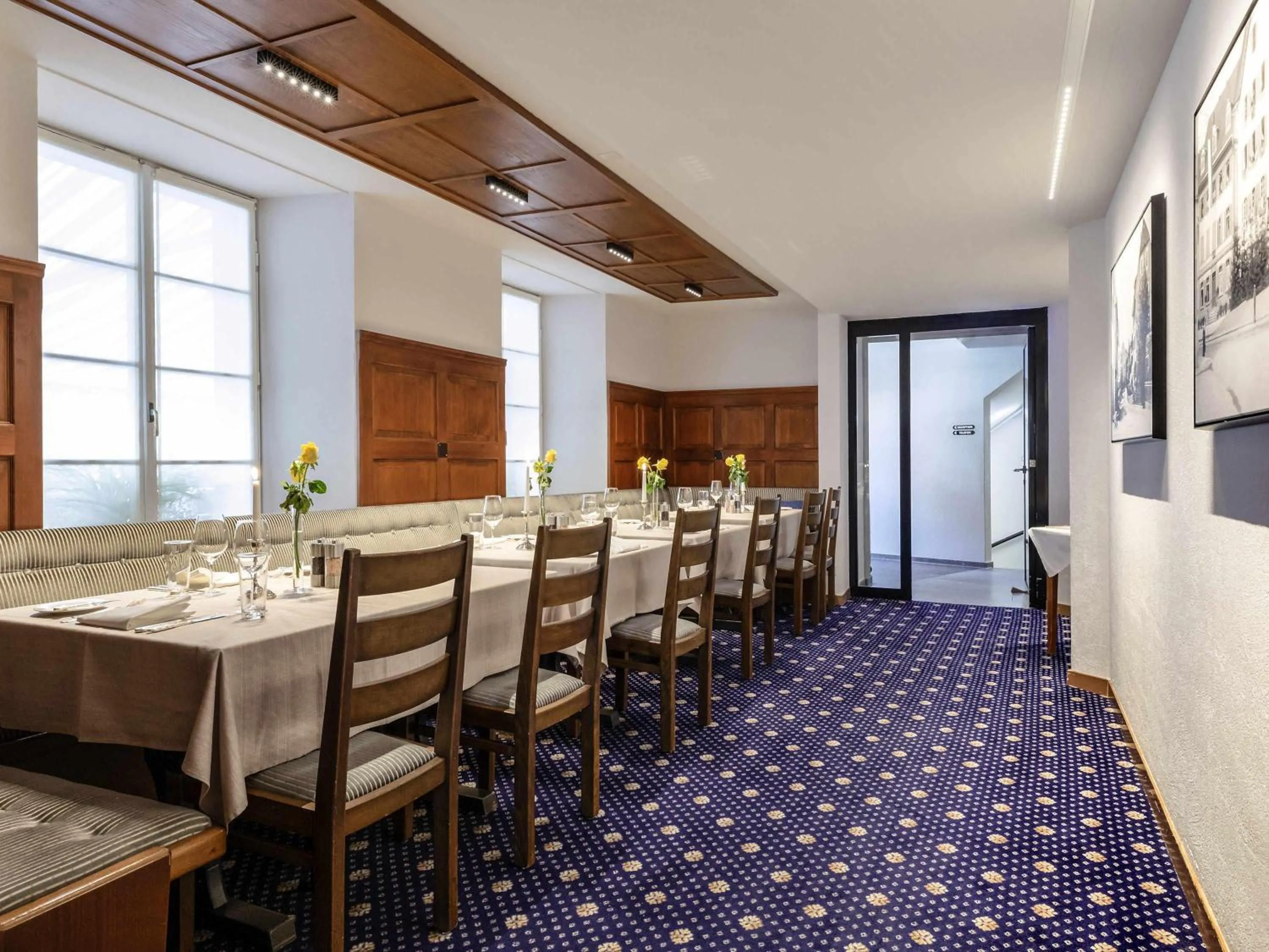 Restaurant/places to eat in Mercure Lenzburg Krone