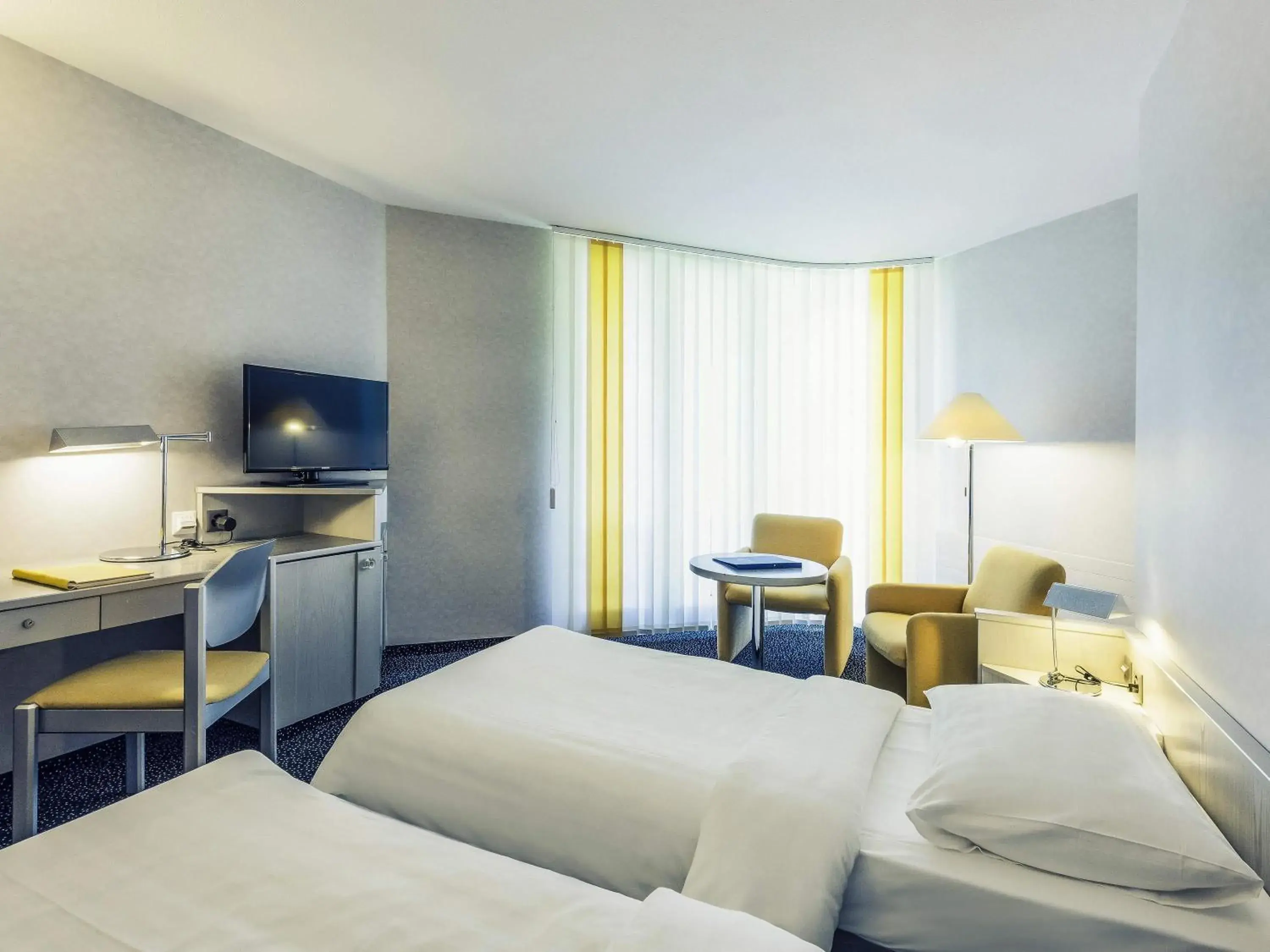 Property building, Bed in Mercure Lenzburg Krone Property building, Bed in Mercure Lenzburg Krone