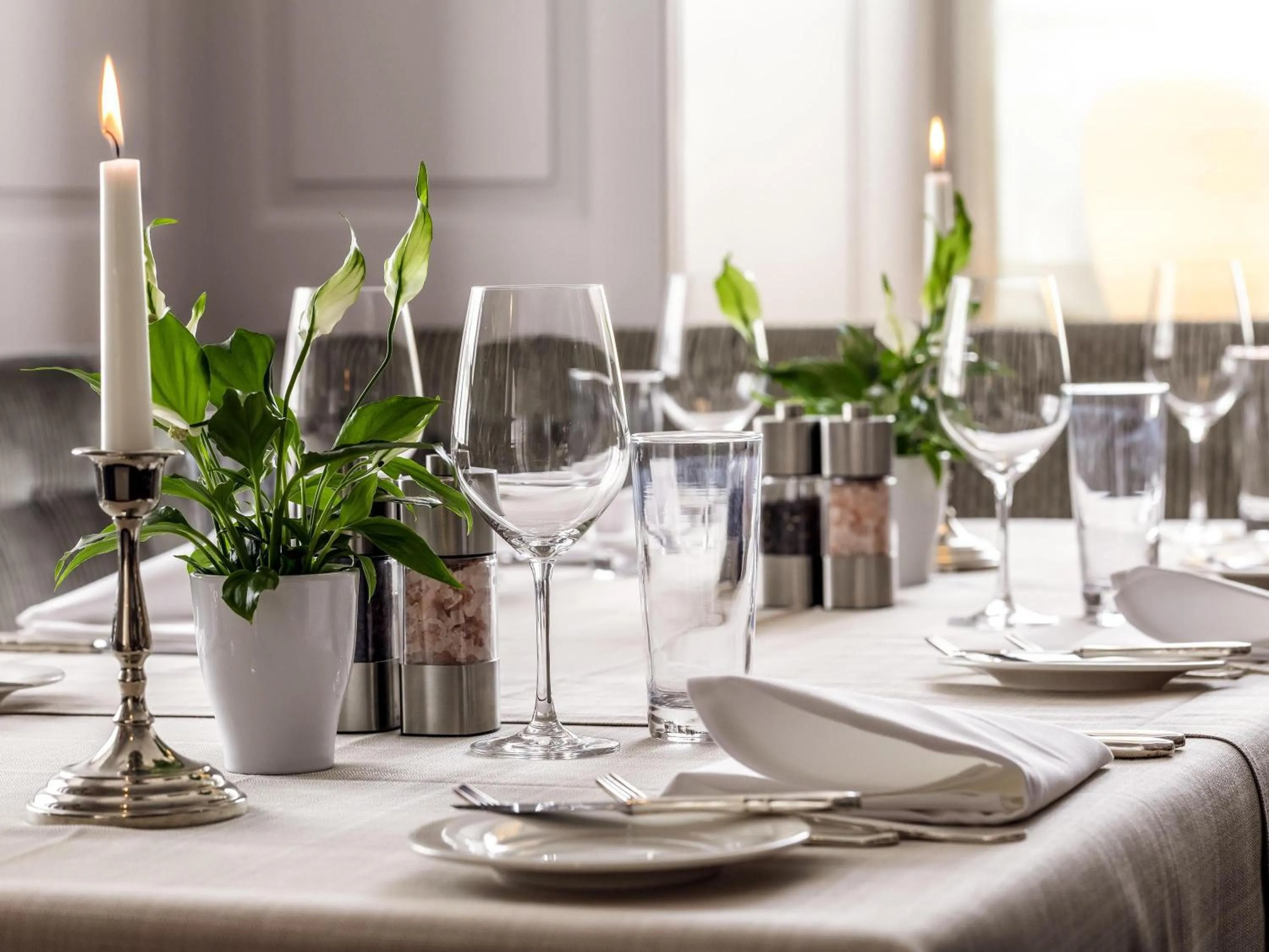 Restaurant/places to eat in Mercure Lenzburg Krone