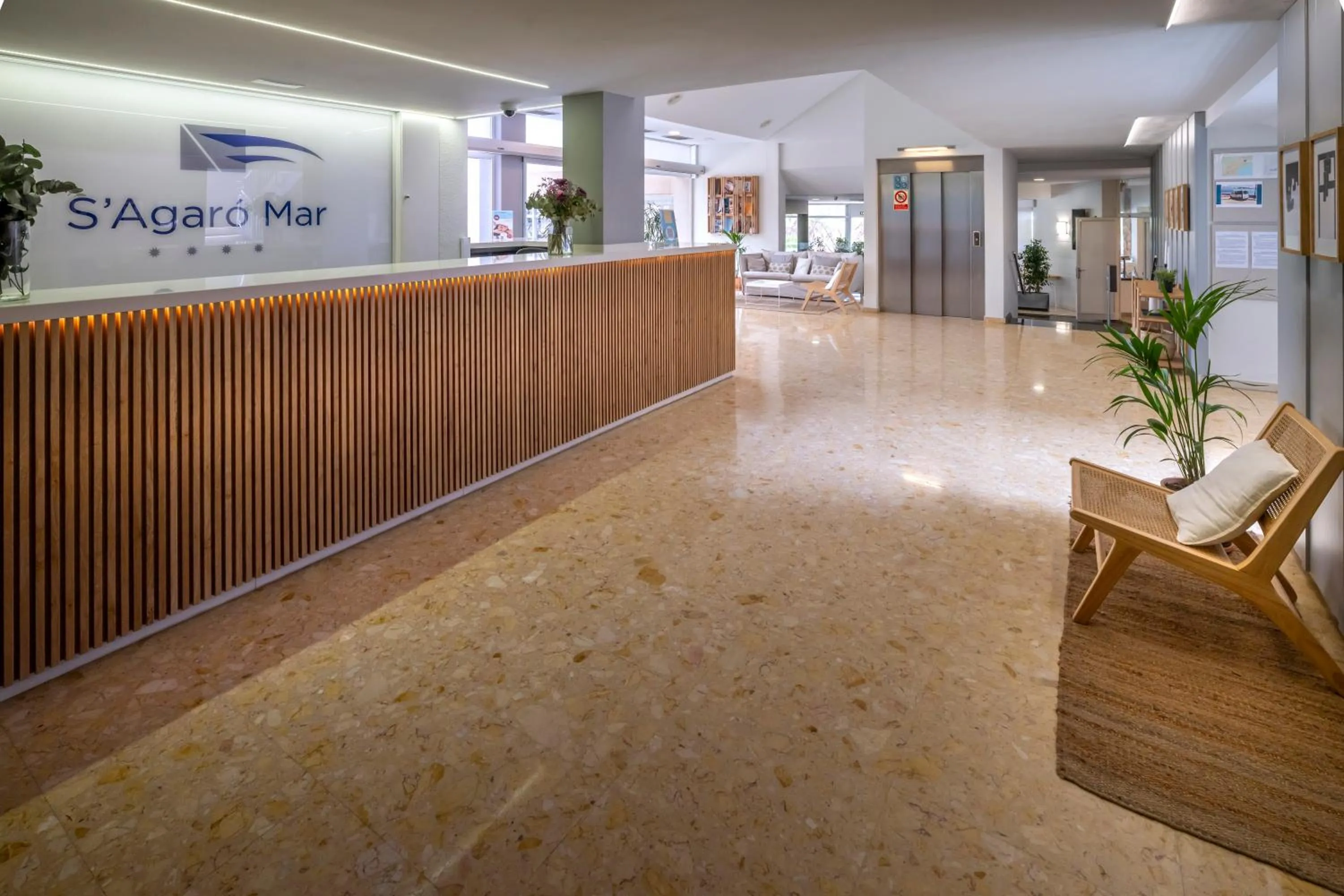 Lobby or reception in GHT S'Agaró Mar Hotel
