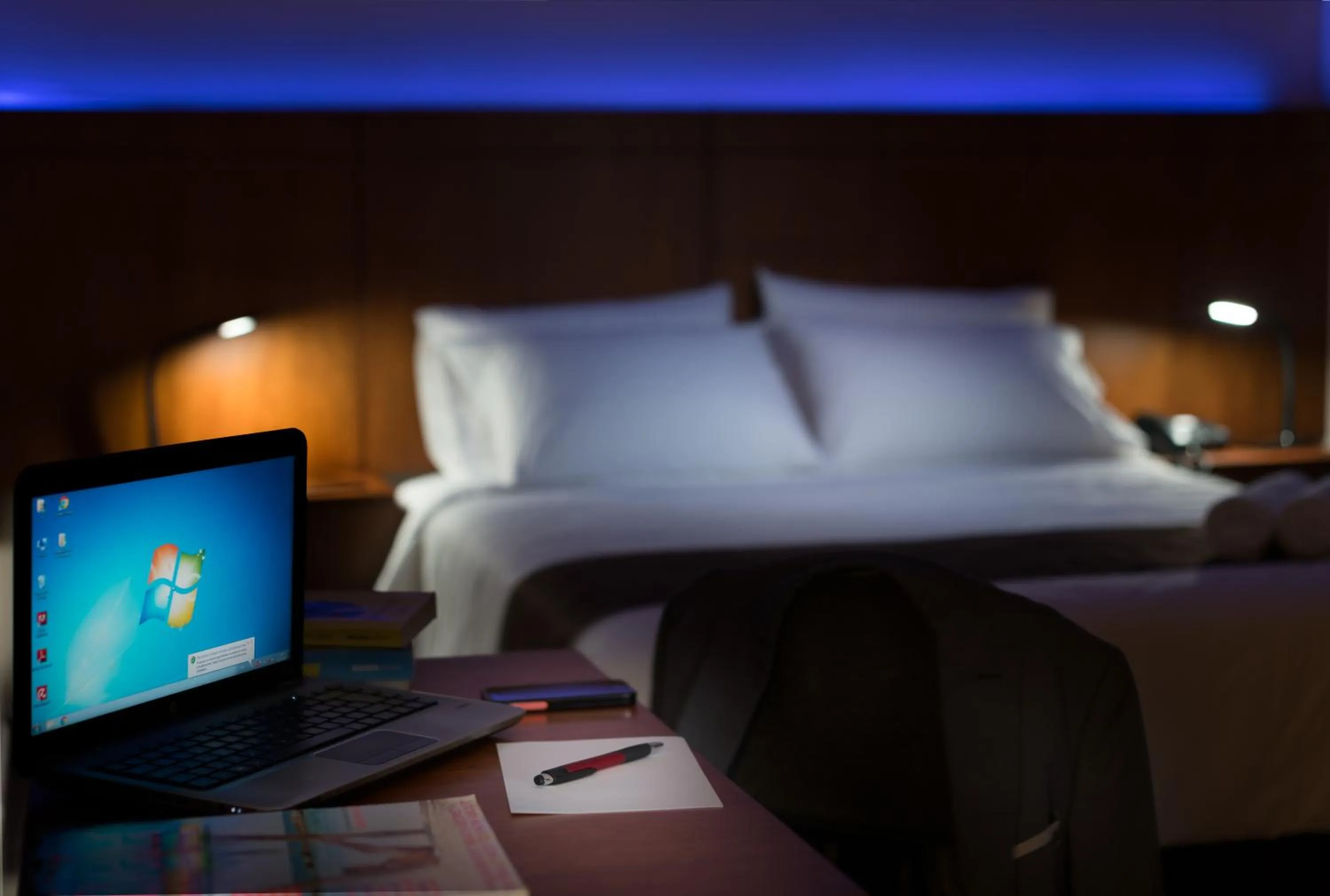 Staff, Bed in Hotel La Ría Durán