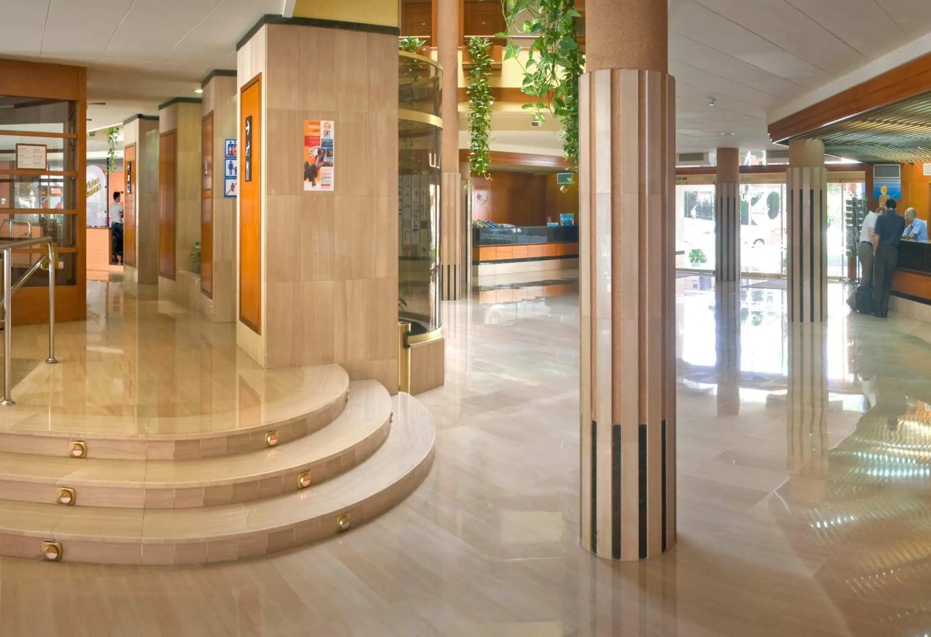 Facade/entrance in GHT Aquarium & Spa Facade/entrance in GHT Aquarium & Spa