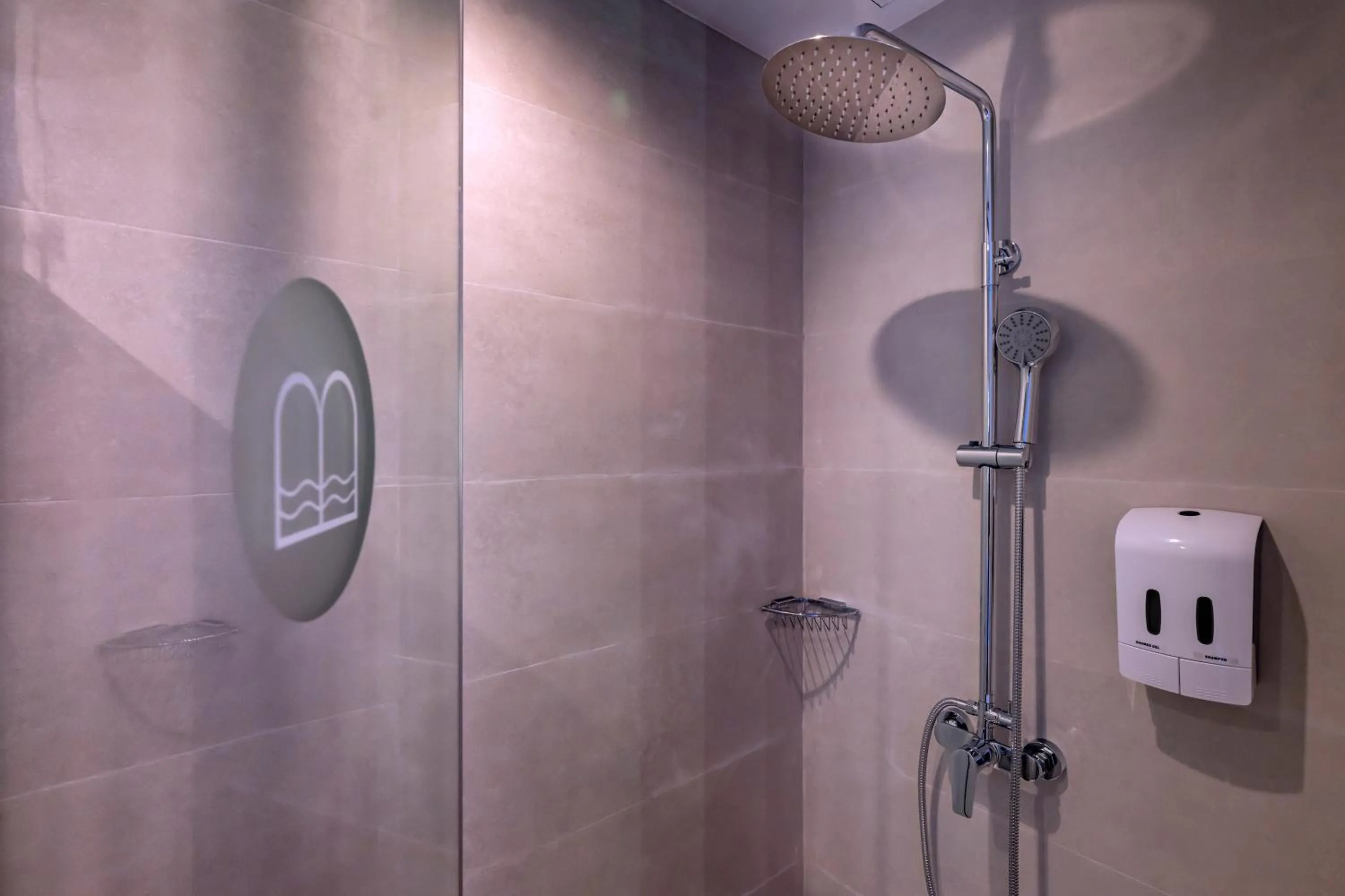 Shower in GHT Costa Brava & Spa