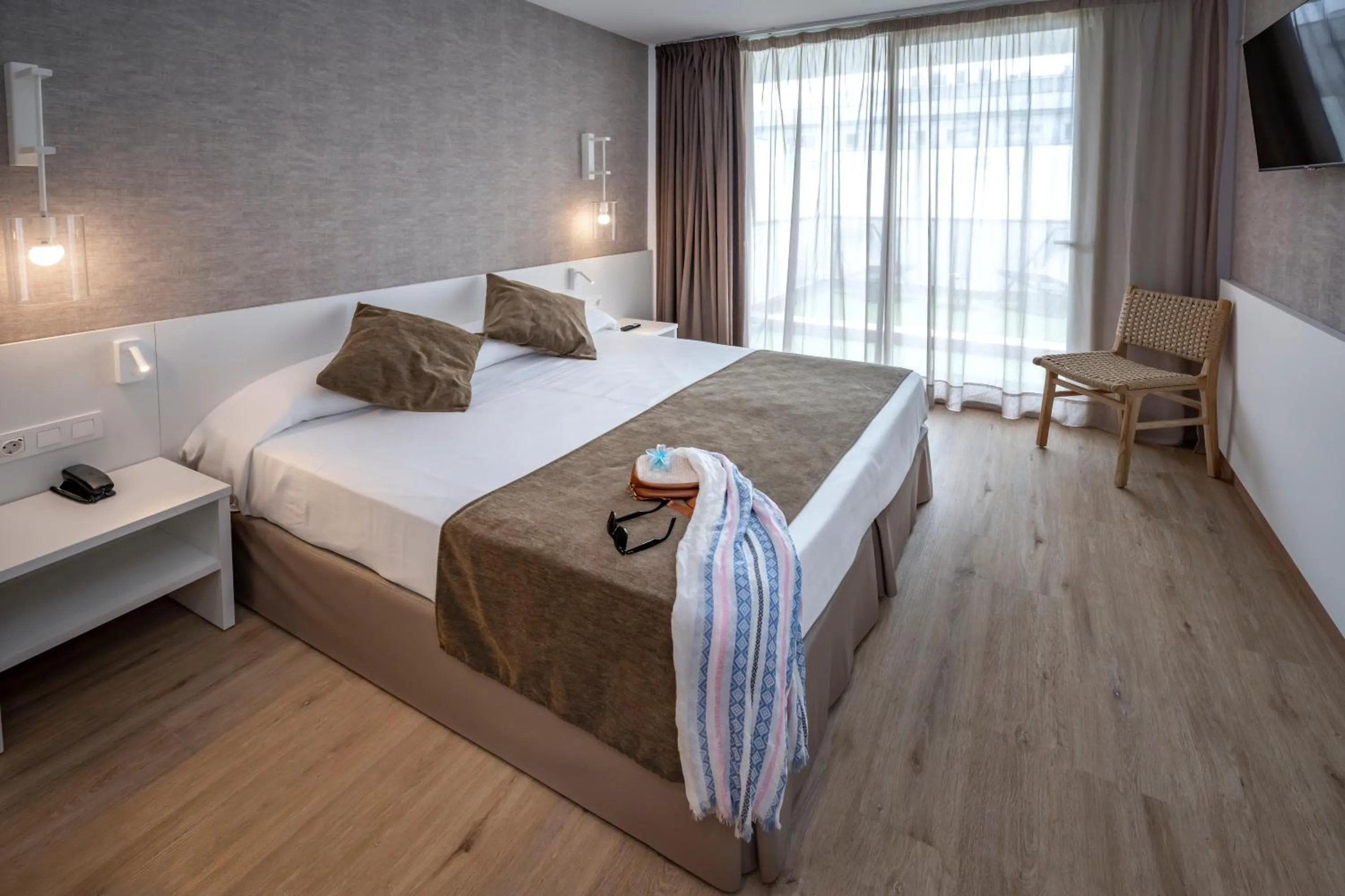 Photo of the whole room, Bed in GHT Costa Brava & Spa