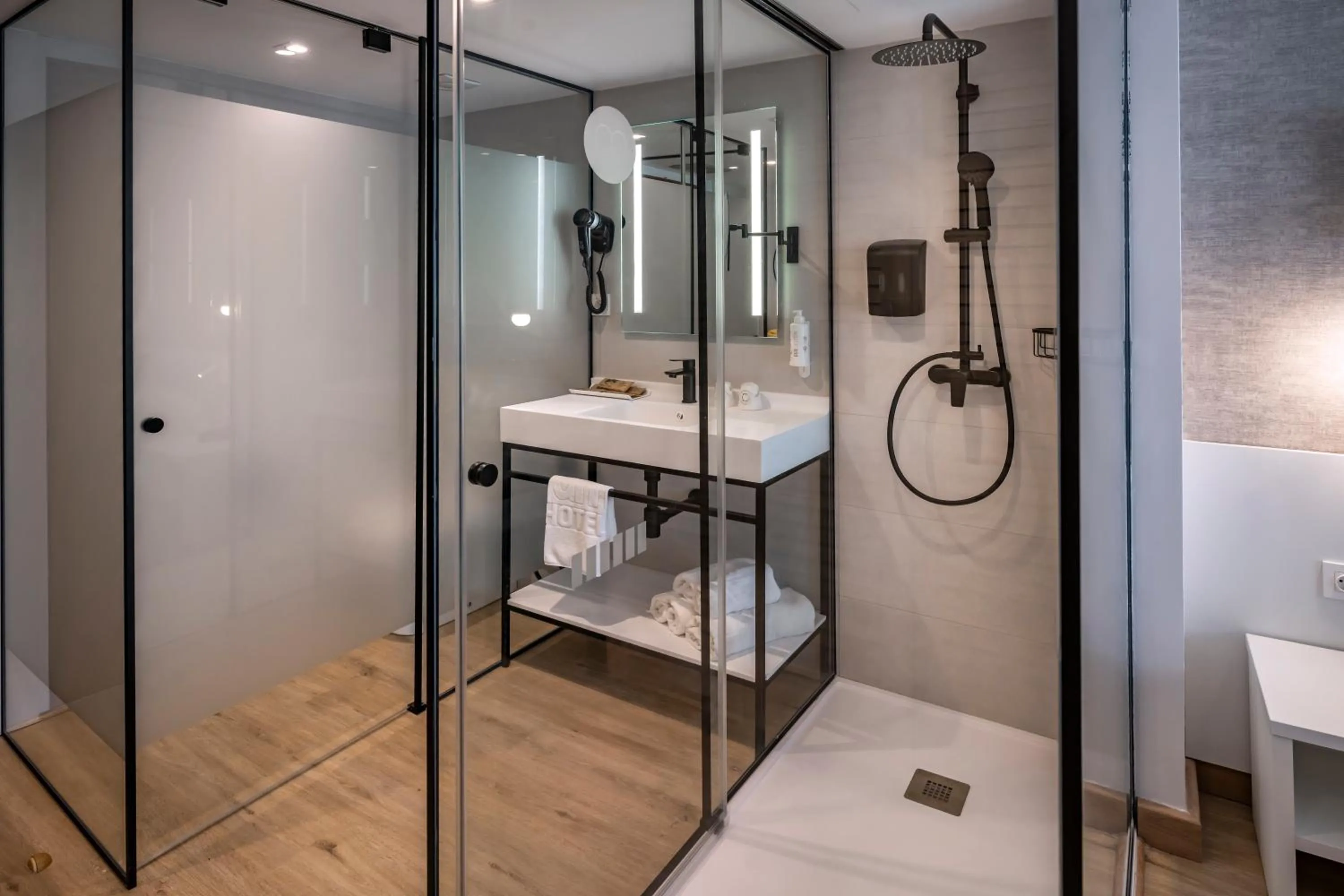 Shower in GHT Costa Brava & Spa