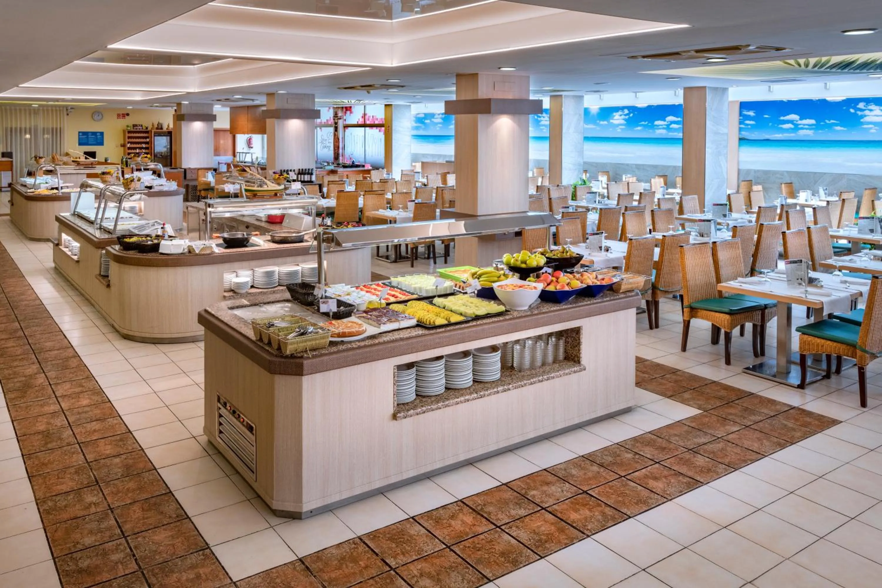 Restaurant/places to eat in GHT Oasis Tossa & Spa