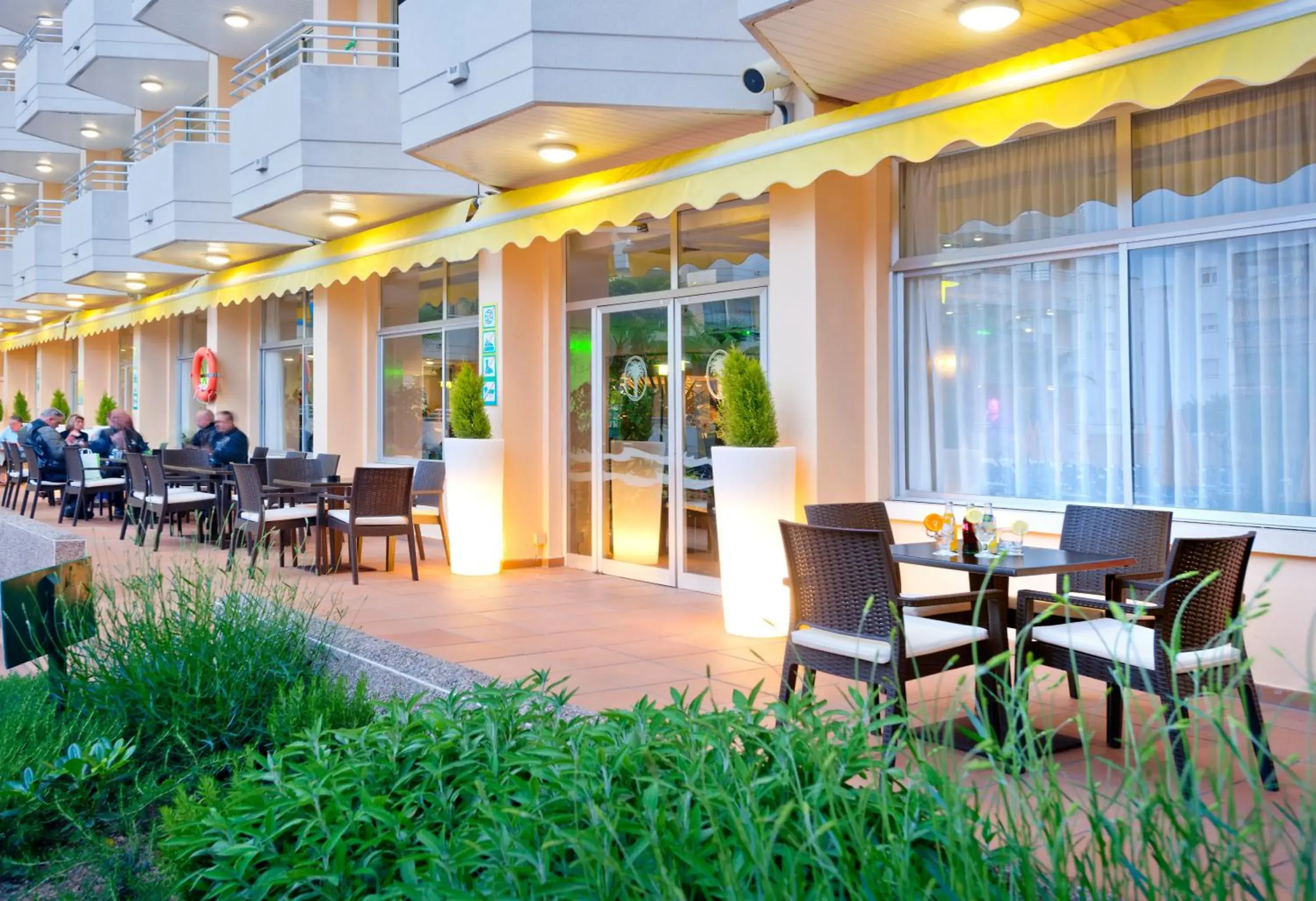 Restaurant/places to eat in GHT Oasis Tossa & Spa Restaurant/places to eat in GHT Oasis Tossa & Spa