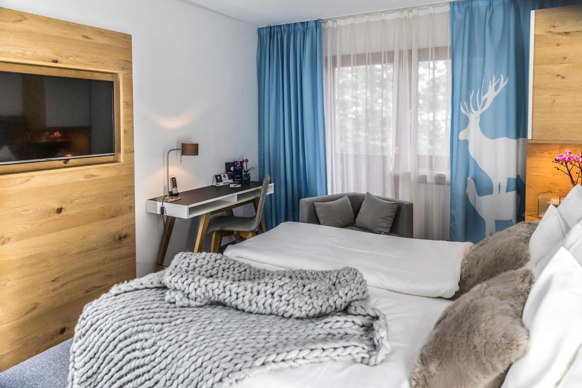 Photo of the whole room, Bed in Das Aunhamer Suite & Spa Hotel