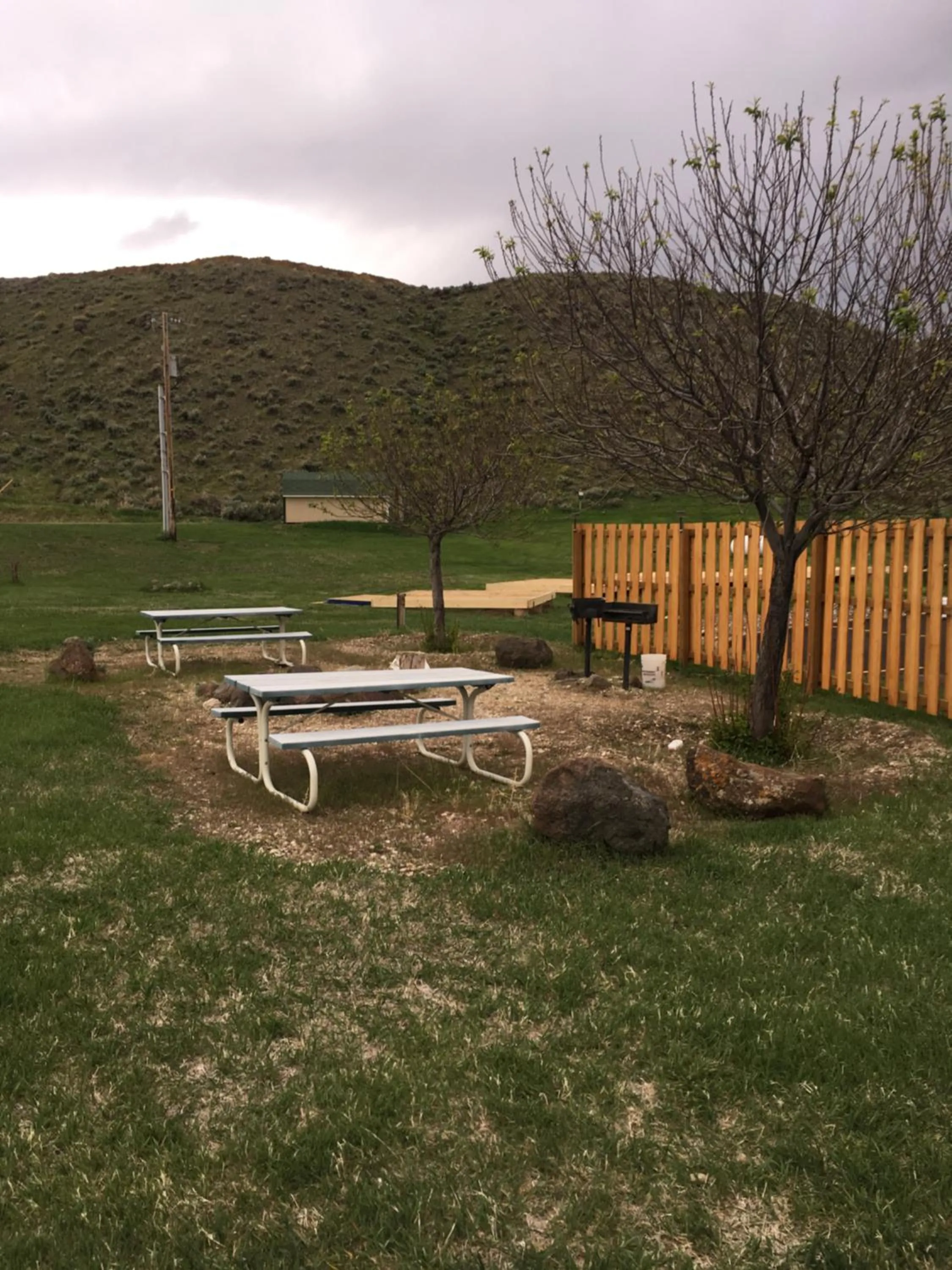BBQ facilities in Green Creek Inn and RV Park