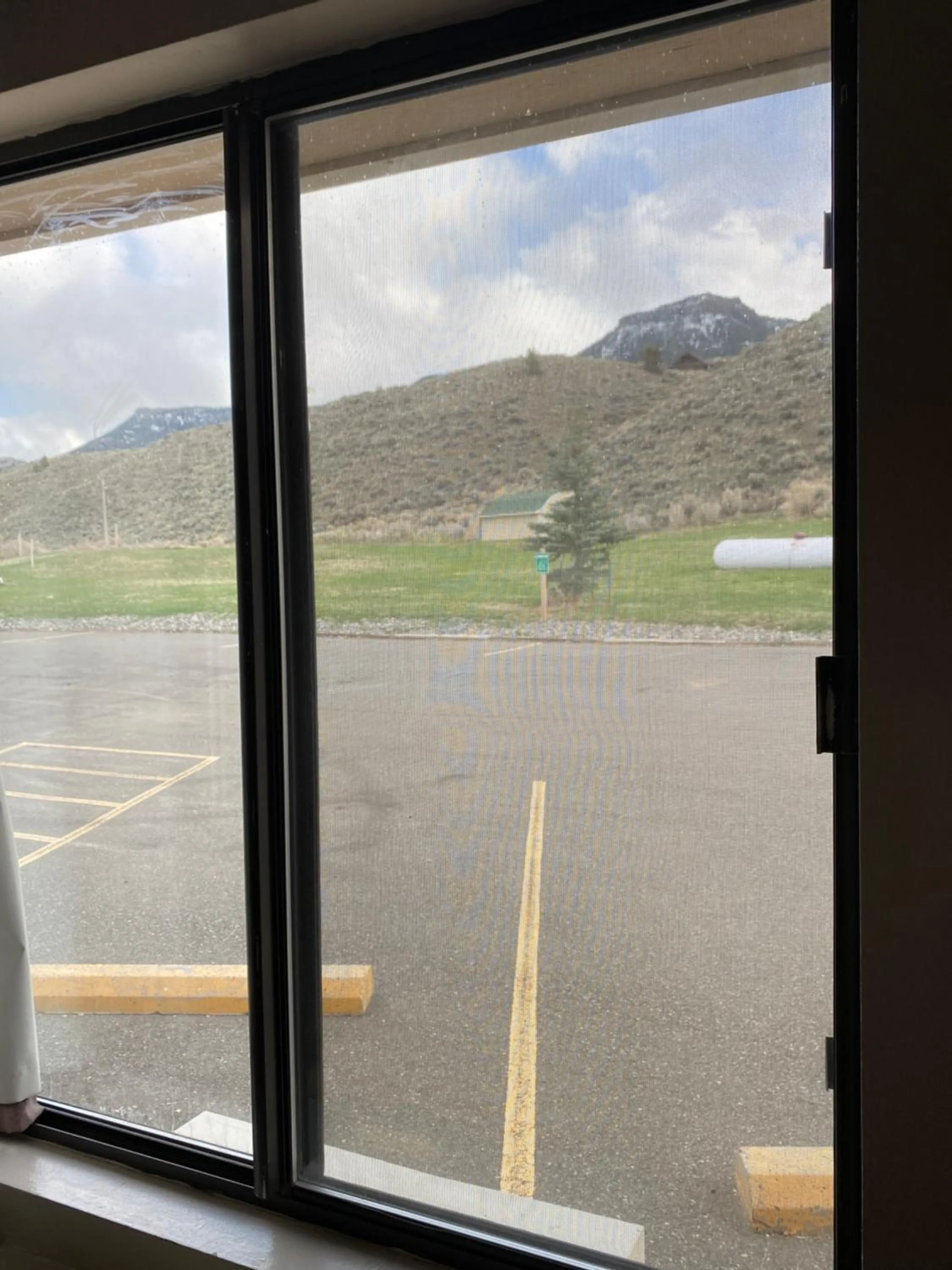 Mountain view in Green Creek Inn and RV Park