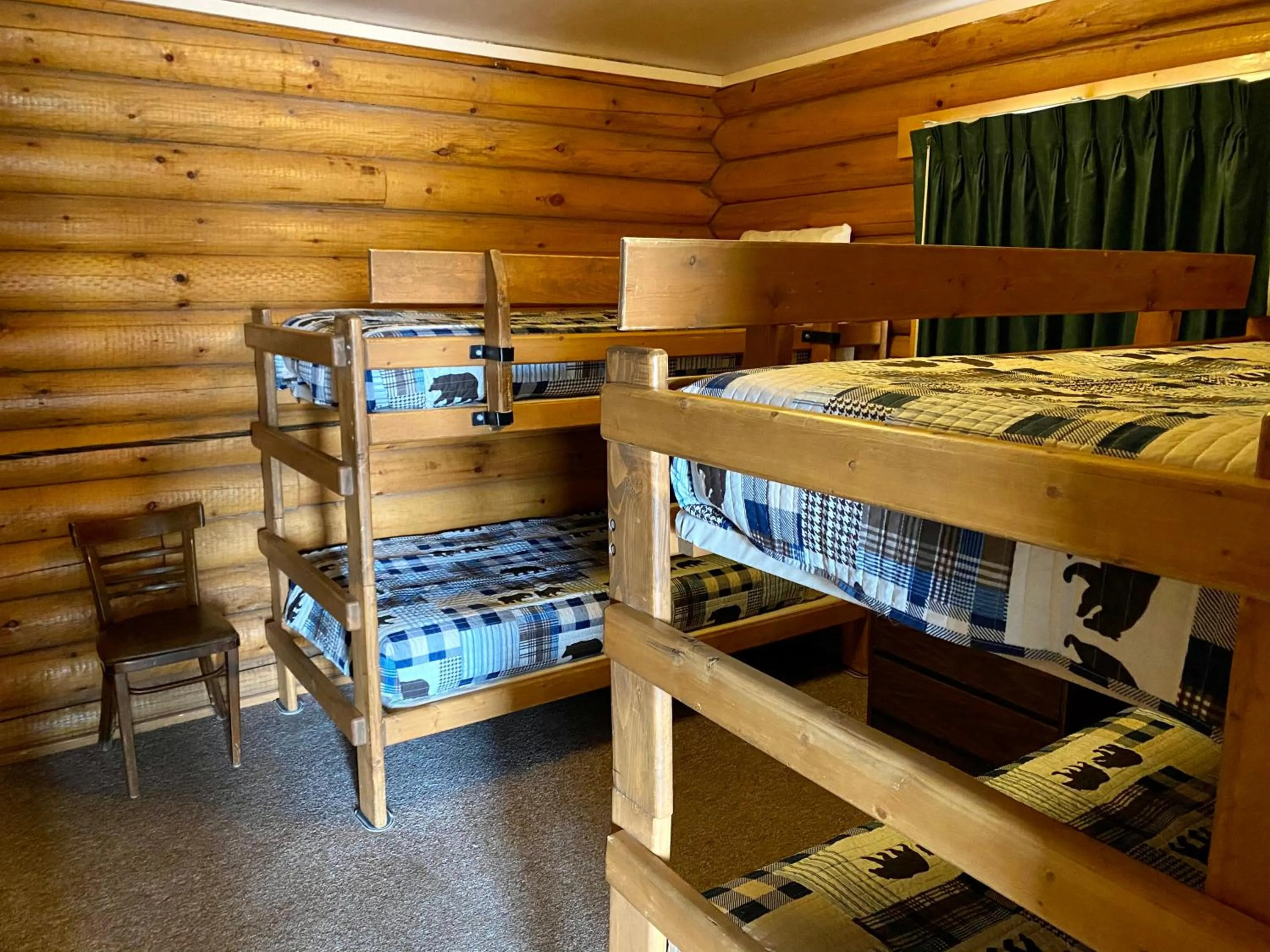 bunk bed, Bed in Green Creek Inn and RV Park
