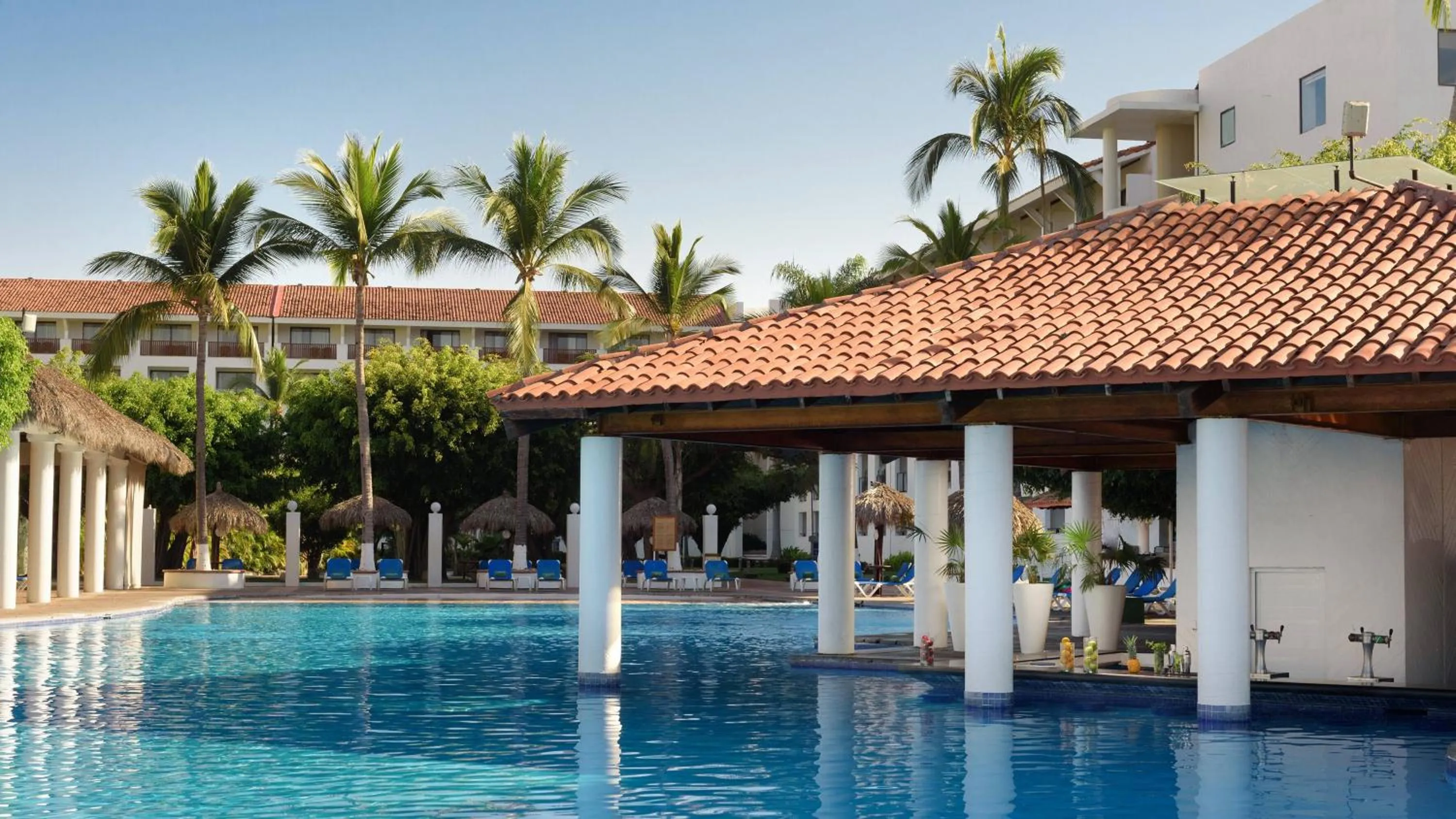 Property building in Meliá Puerto Vallarta