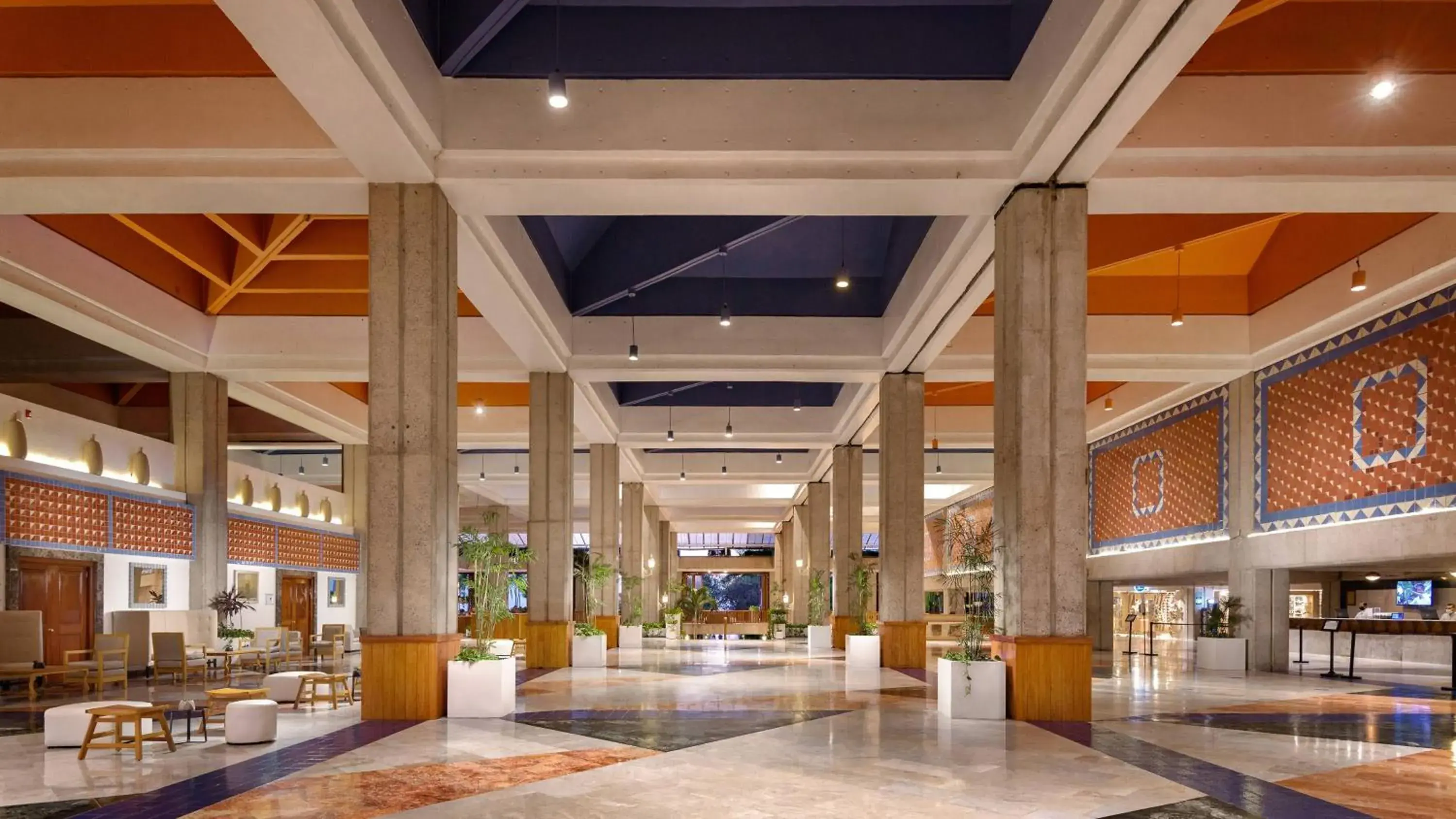 Property building in Meliá Puerto Vallarta Property building in Meliá Puerto Vallarta