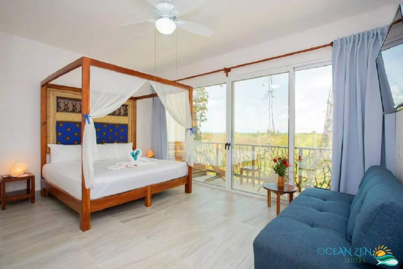 Bed in Ocean Zen Suites on 5th Avenue - Adults Only