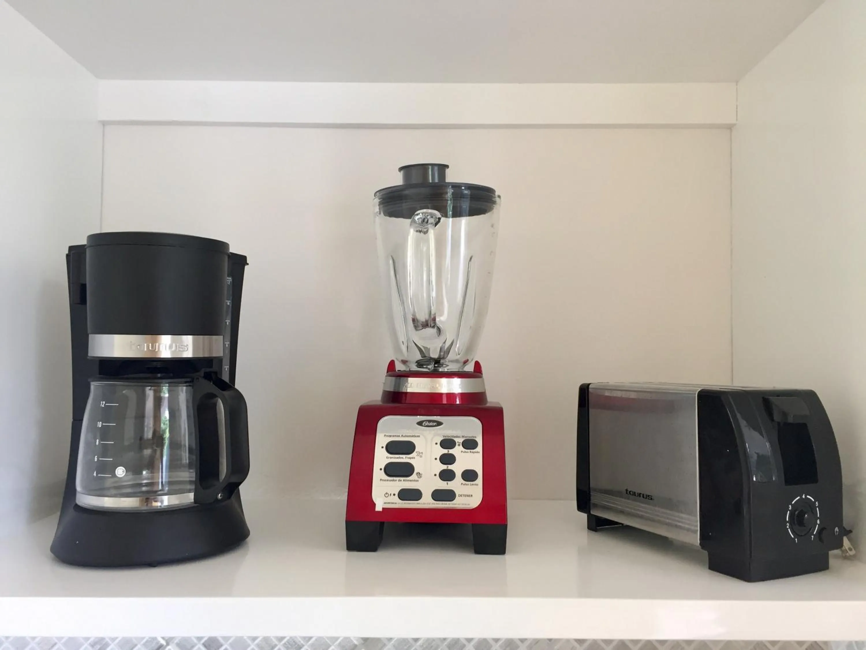 Coffee/tea facilities in Ocean Zen Suites on 5th Avenue - Adults Only