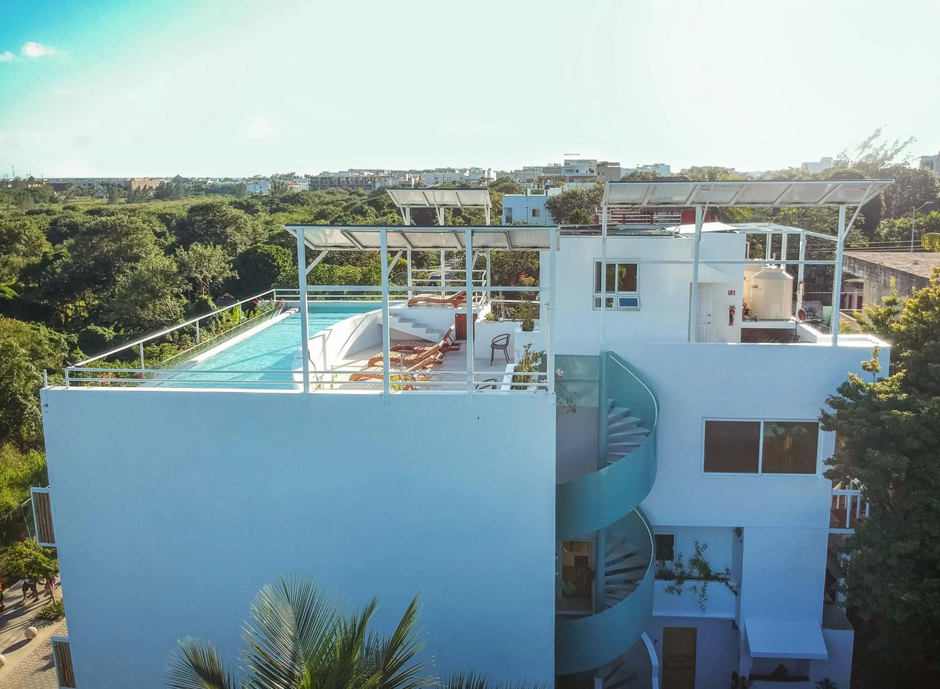 Property building in Ocean Zen Suites on 5th Avenue - Adults Only