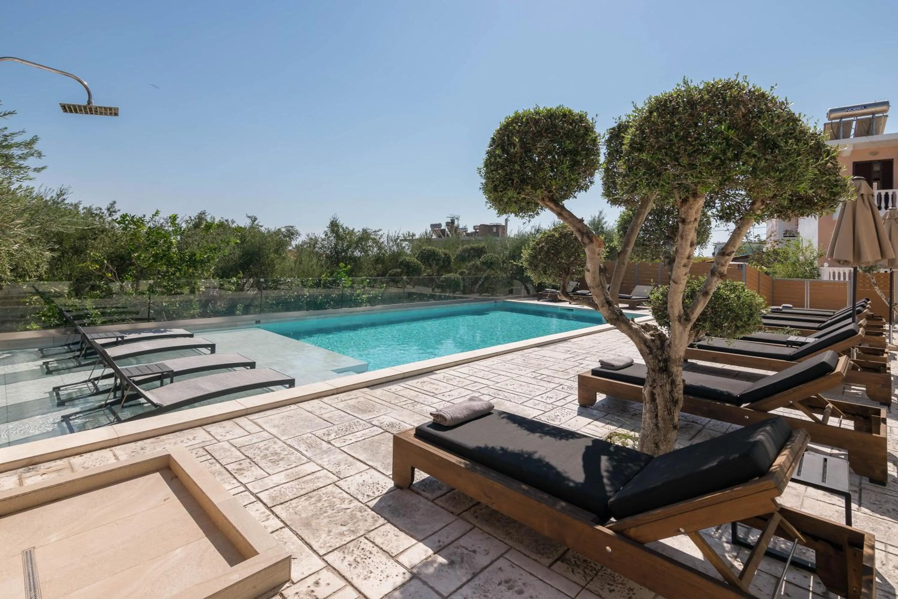 Swimming pool in Litore Luxury Living