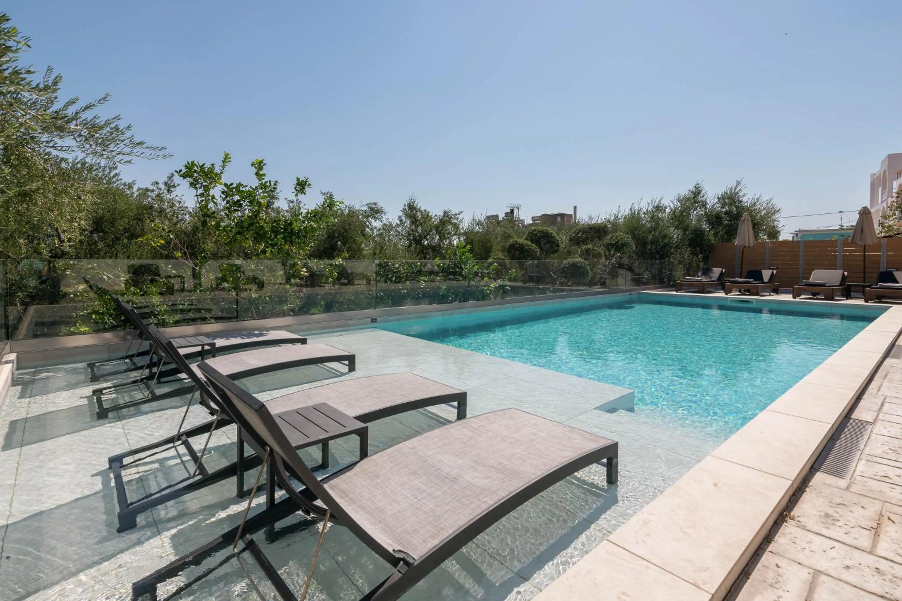 Swimming pool in Litore Luxury Living