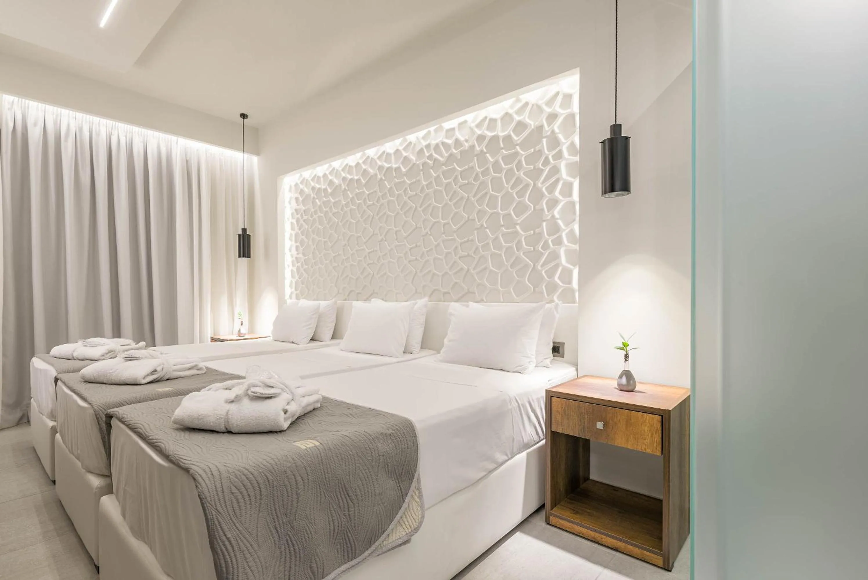 Bed in Litore Luxury Living