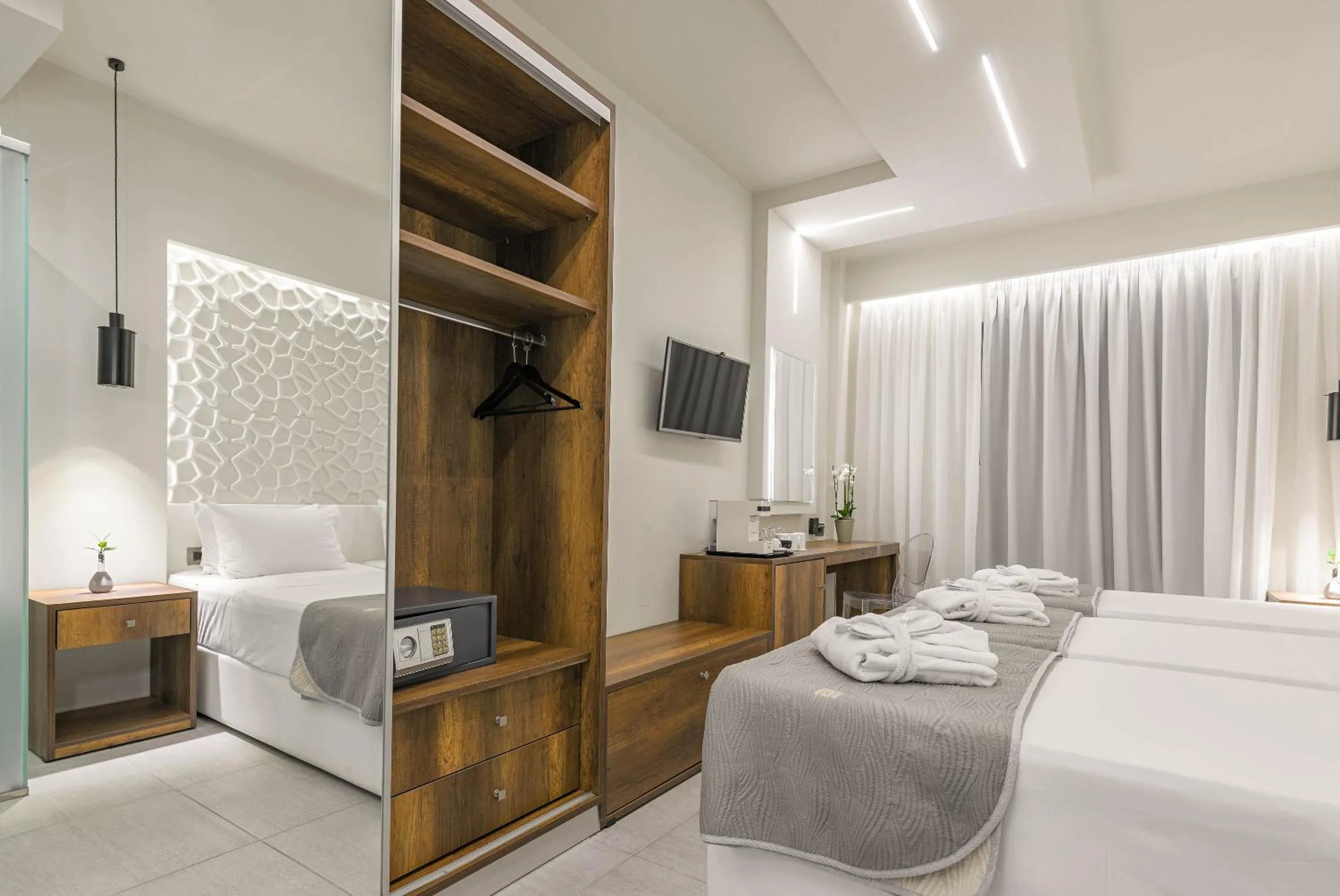 Bed in Litore Luxury Living