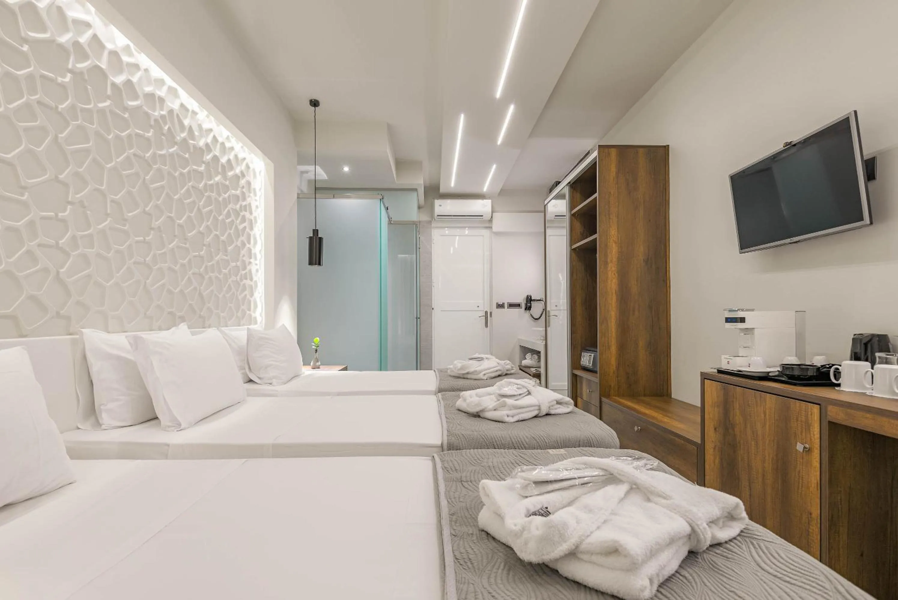 Bed in Litore Luxury Living