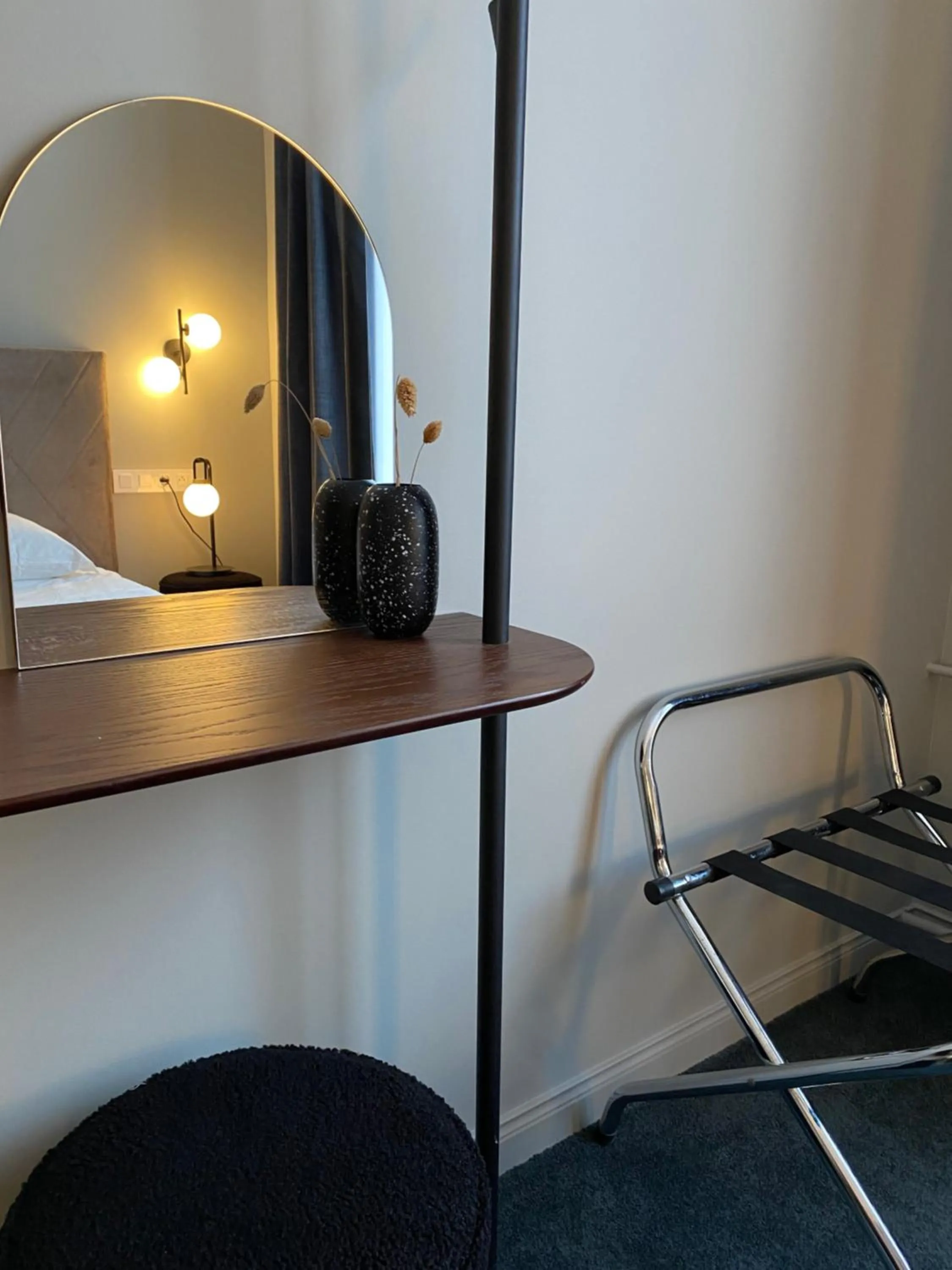 hair dresser in Hôtel Paulette Rouen Centre Cathédrale