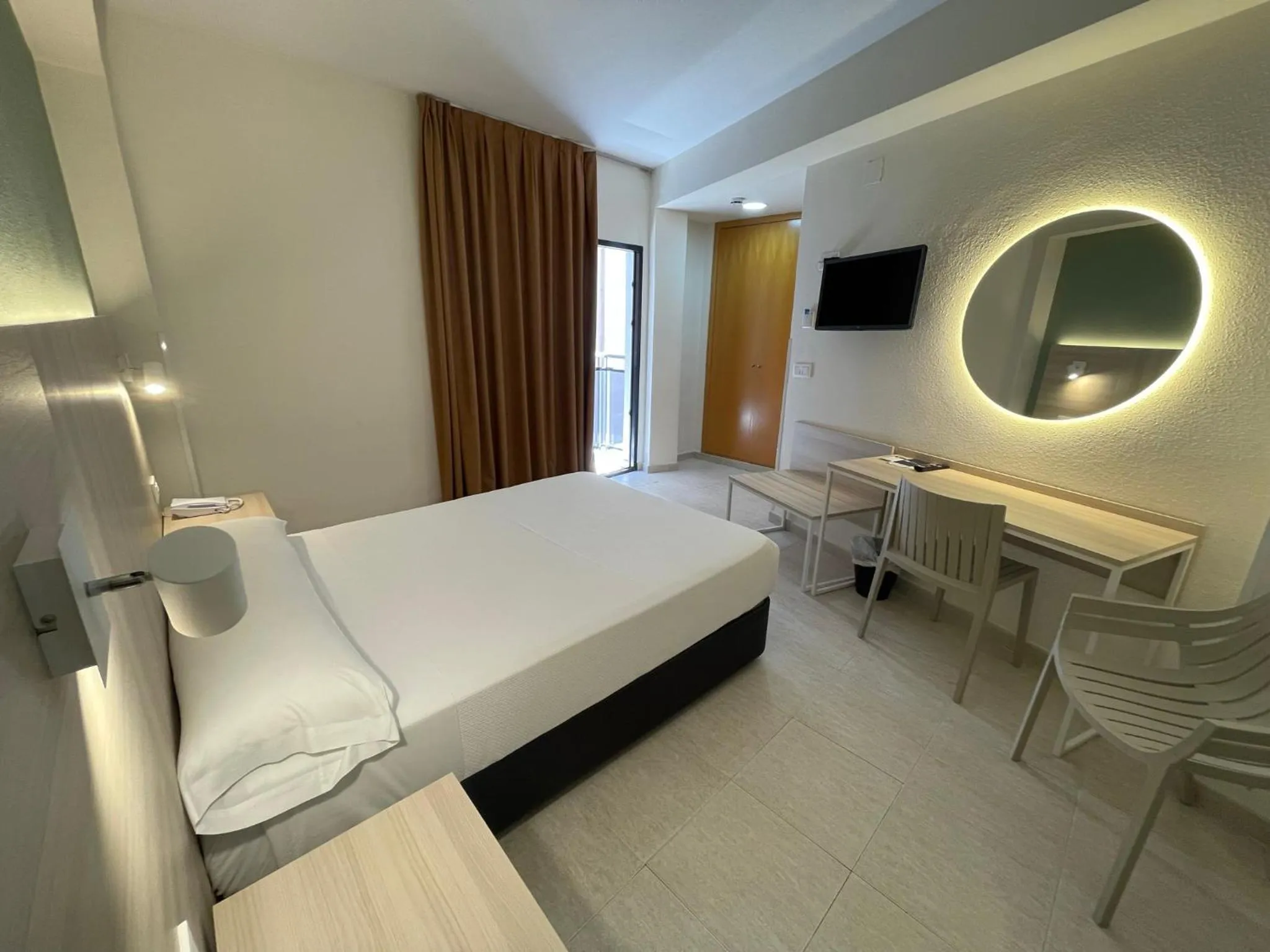 Bed in Hotel Marconi