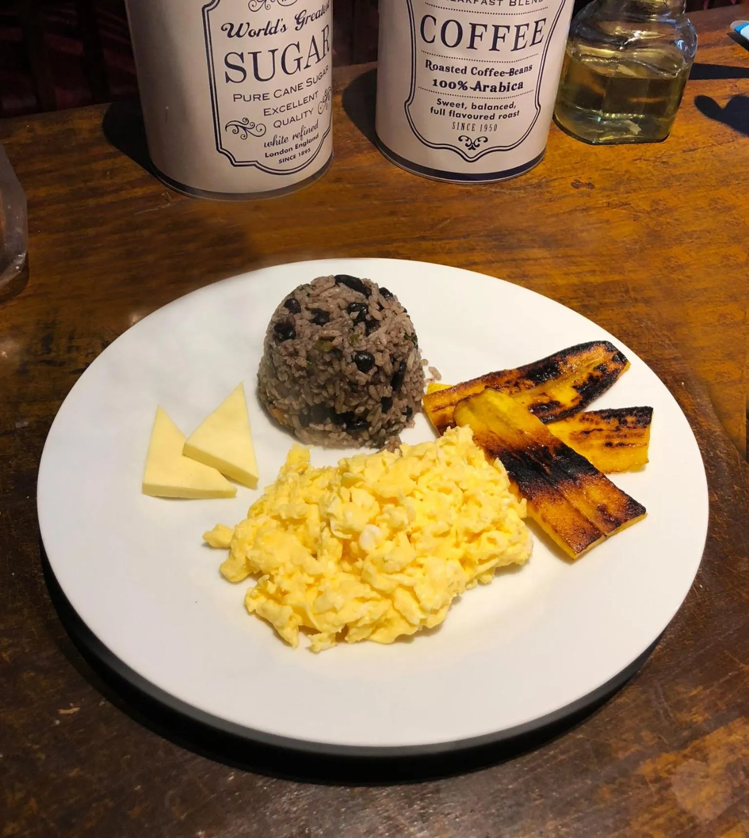 Breakfast in Casa Jungle Monteverde B&B