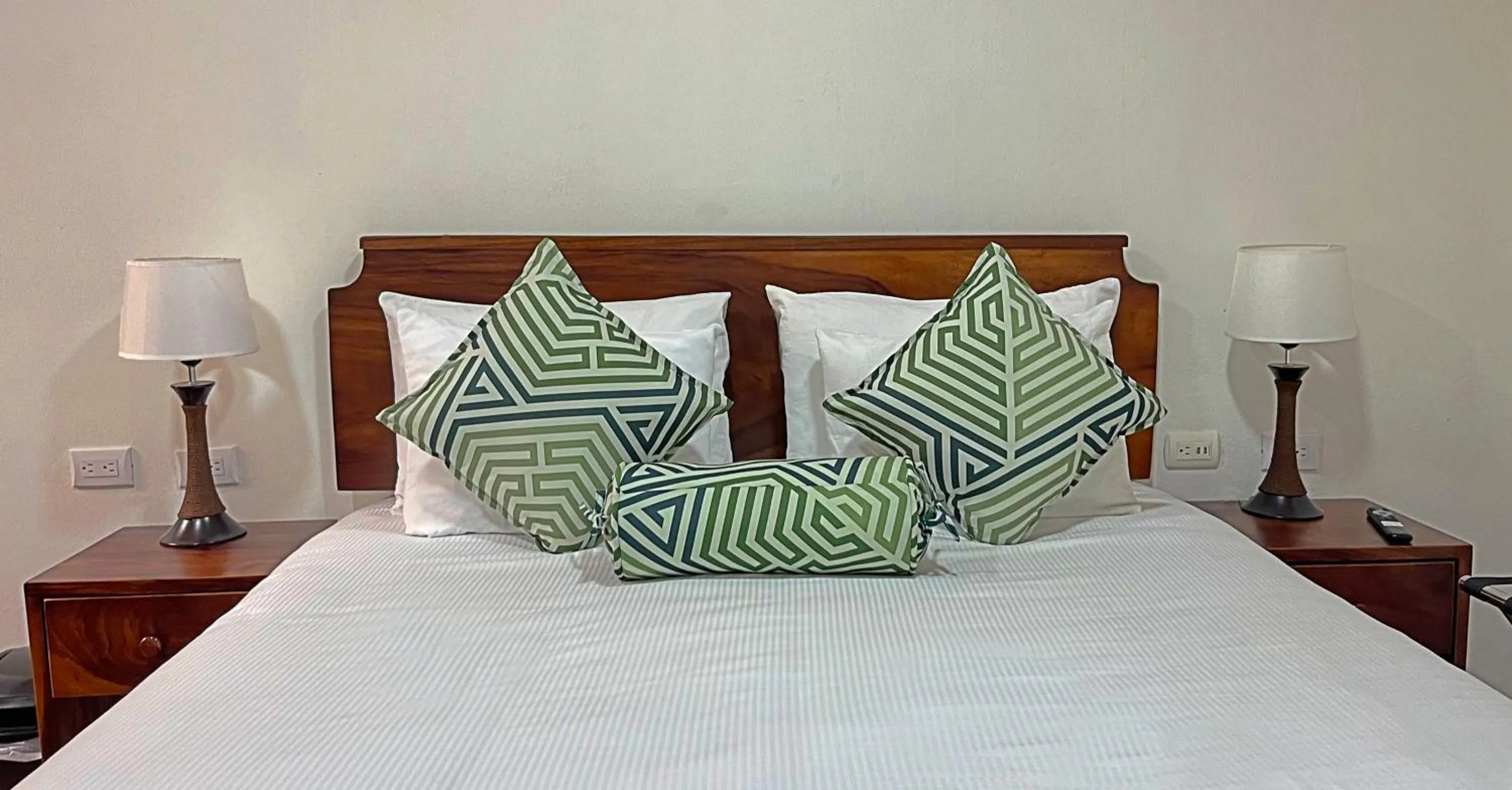 Bed in Casa Jungle Monteverde B&B