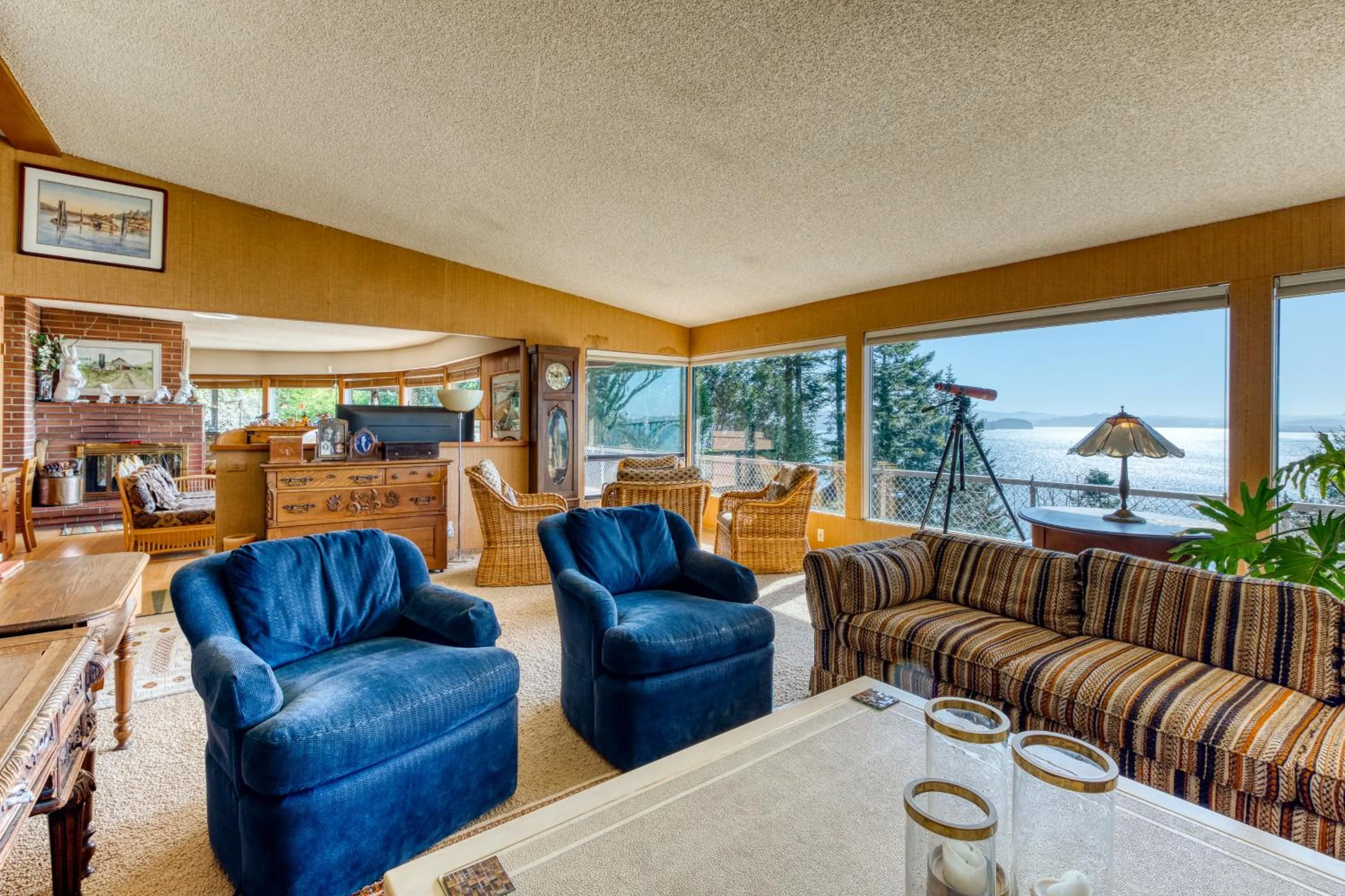 The Bridge and Balcony