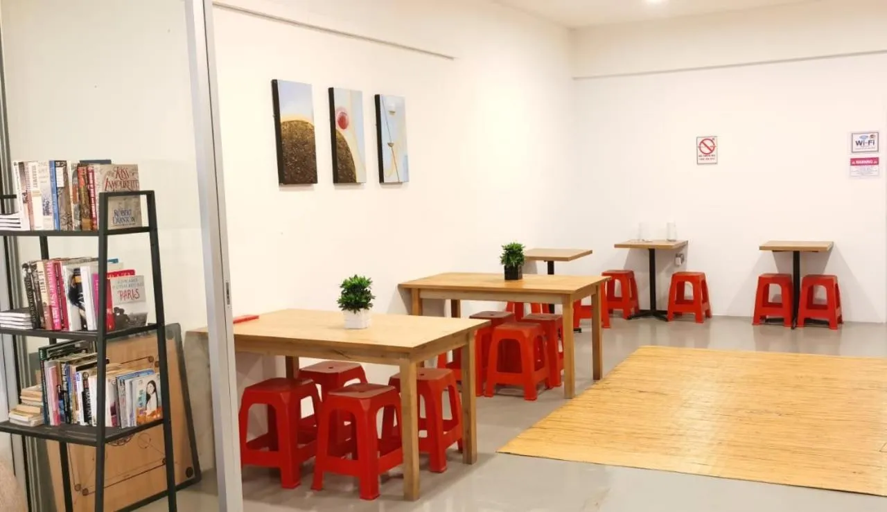 Area and facilities in Sunset Homestay - Backpacker Hostel Self Checkin