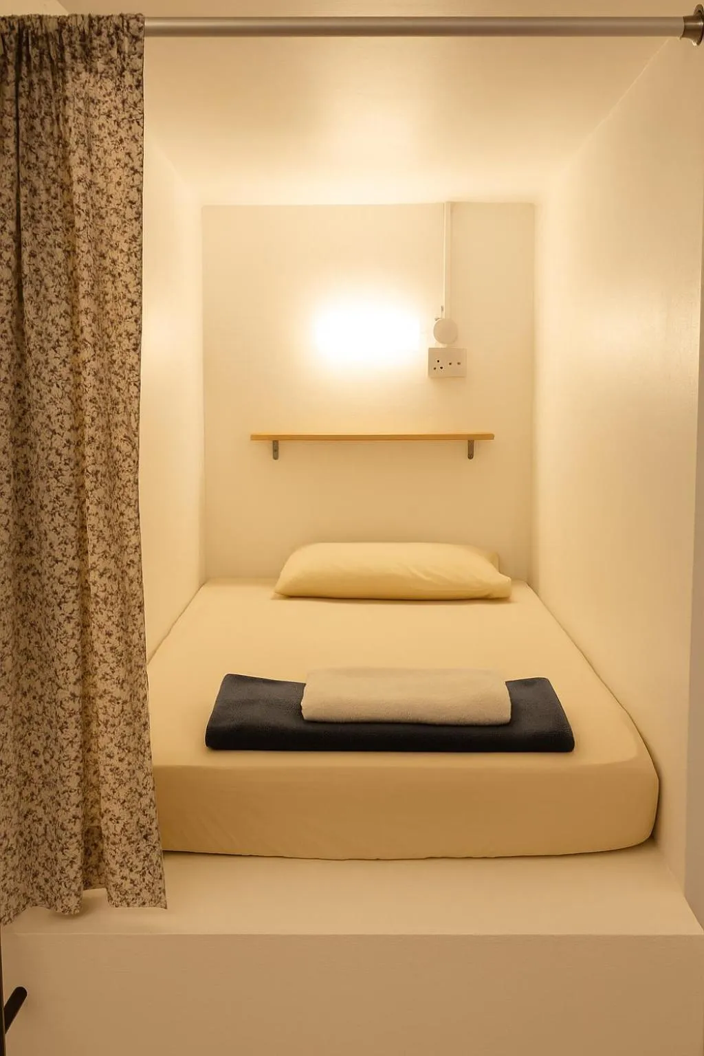 Bed in Sunset Homestay - Backpacker Hostel Self Checkin