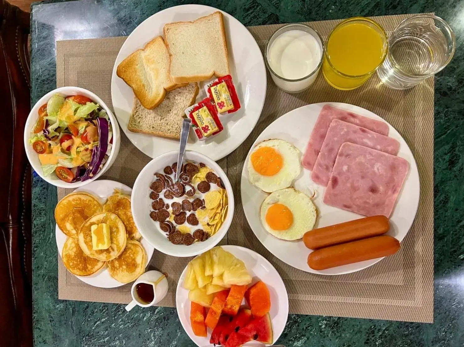 Breakfast in Siam Champs Elyseesi Unique Hotel Breakfast in Siam Champs Elyseesi Unique Hotel