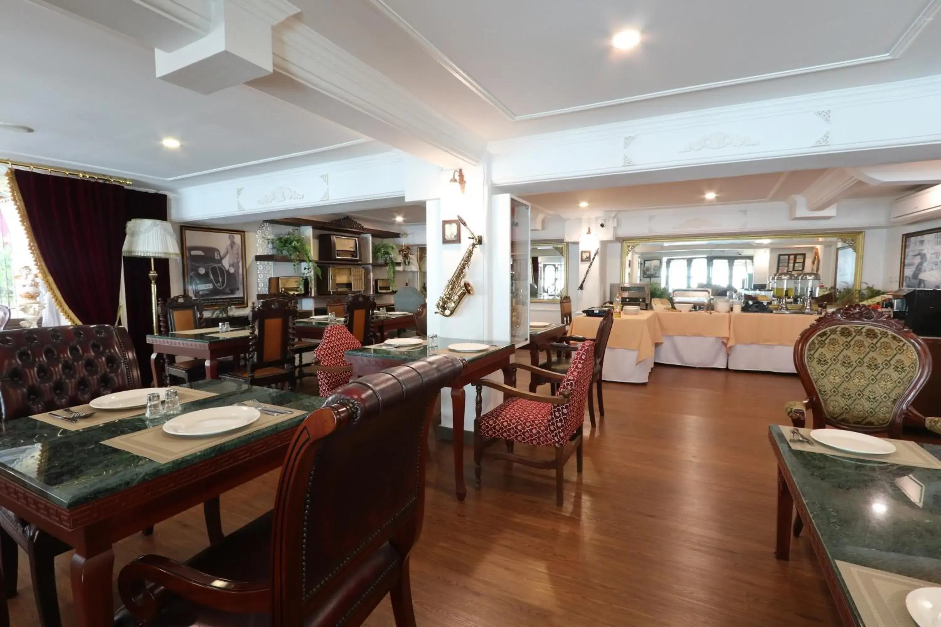 Restaurant/places to eat in Siam Champs Elyseesi Unique Hotel Restaurant/places to eat in Siam Champs Elyseesi Unique Hotel