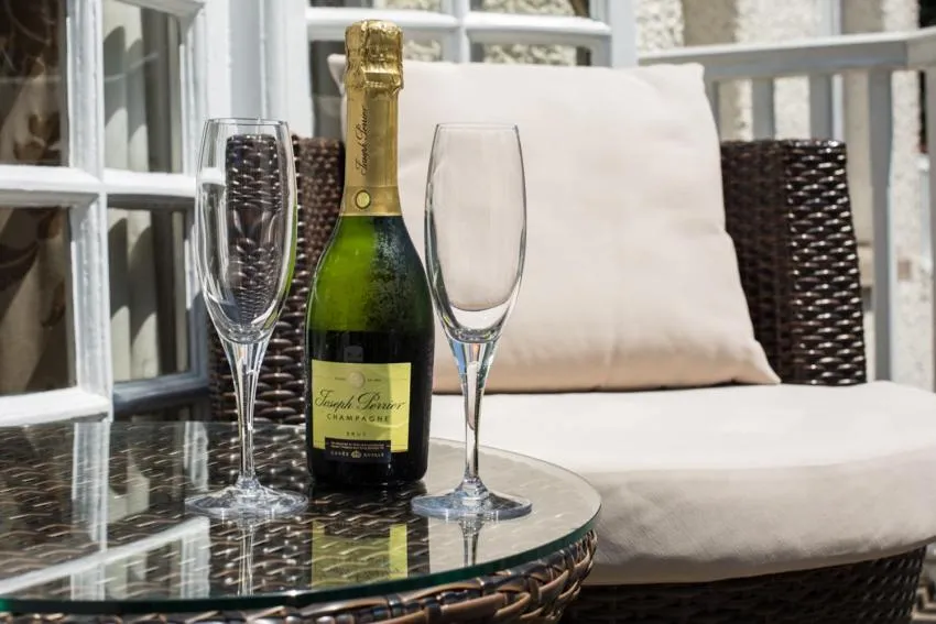 Chateau La Chaire Hotel