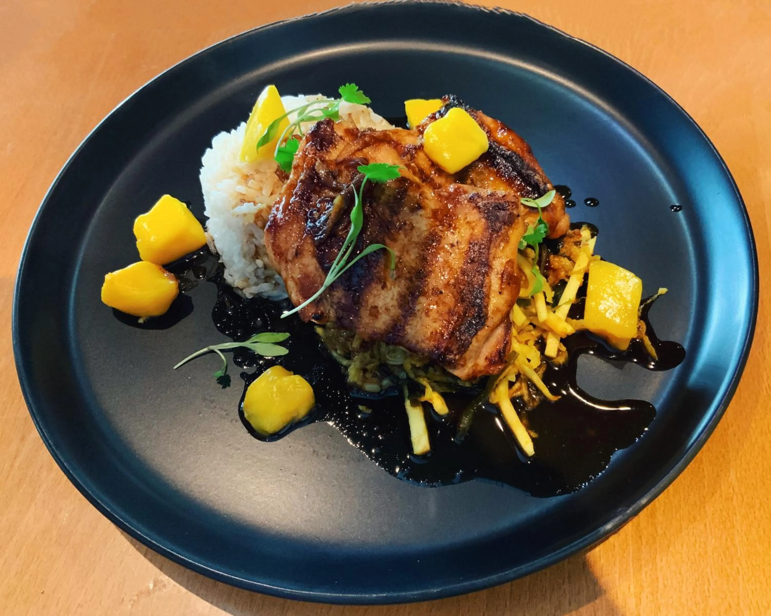 Food and drinks in Marina Metro Hotel