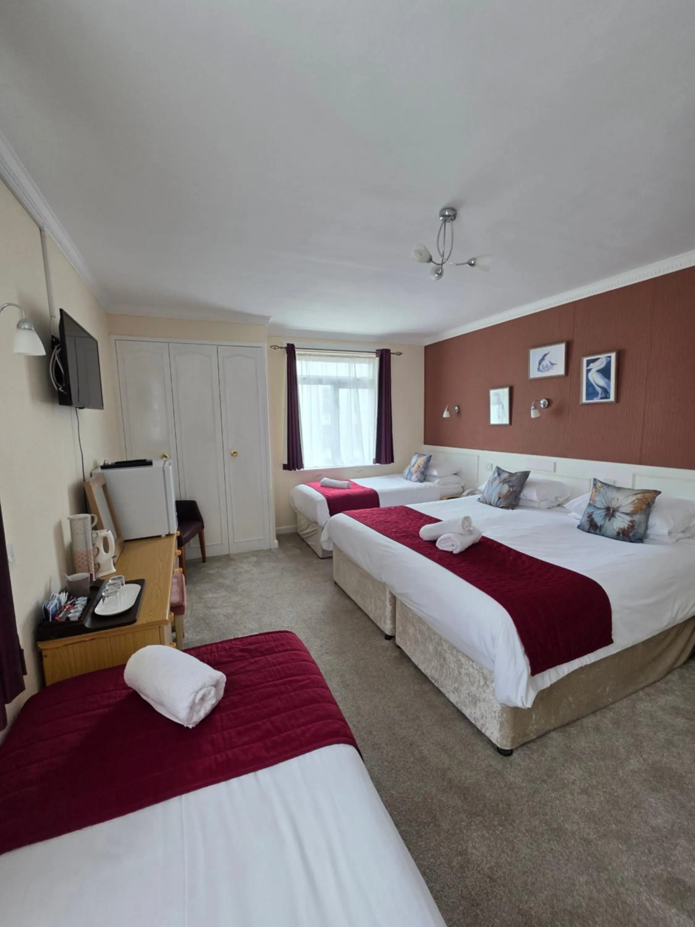 Bedroom, Bed in Marina Metro Hotel