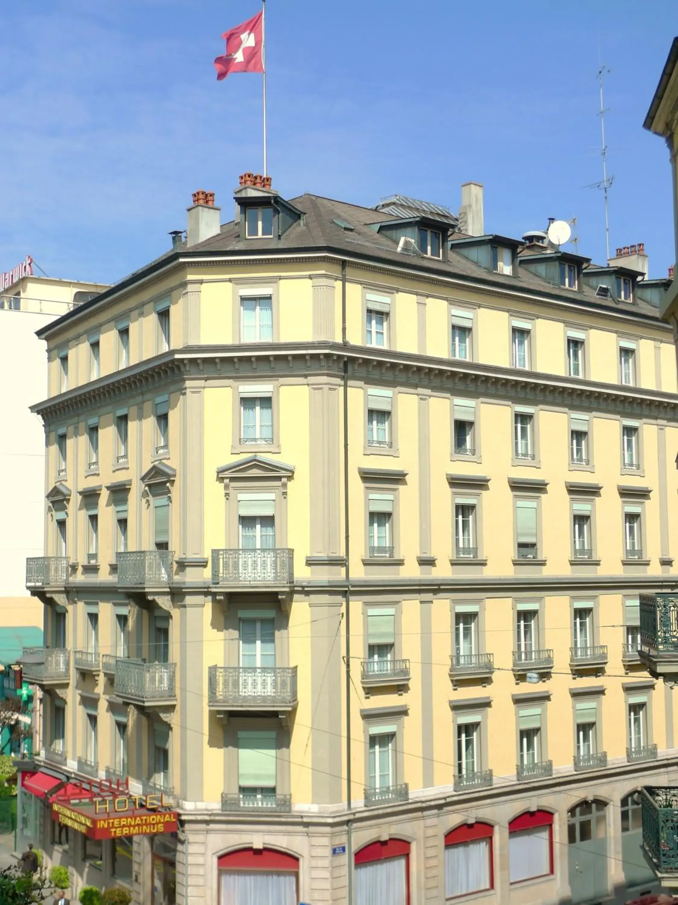 Property building in Hotel International & Terminus Property building in Hotel International & Terminus