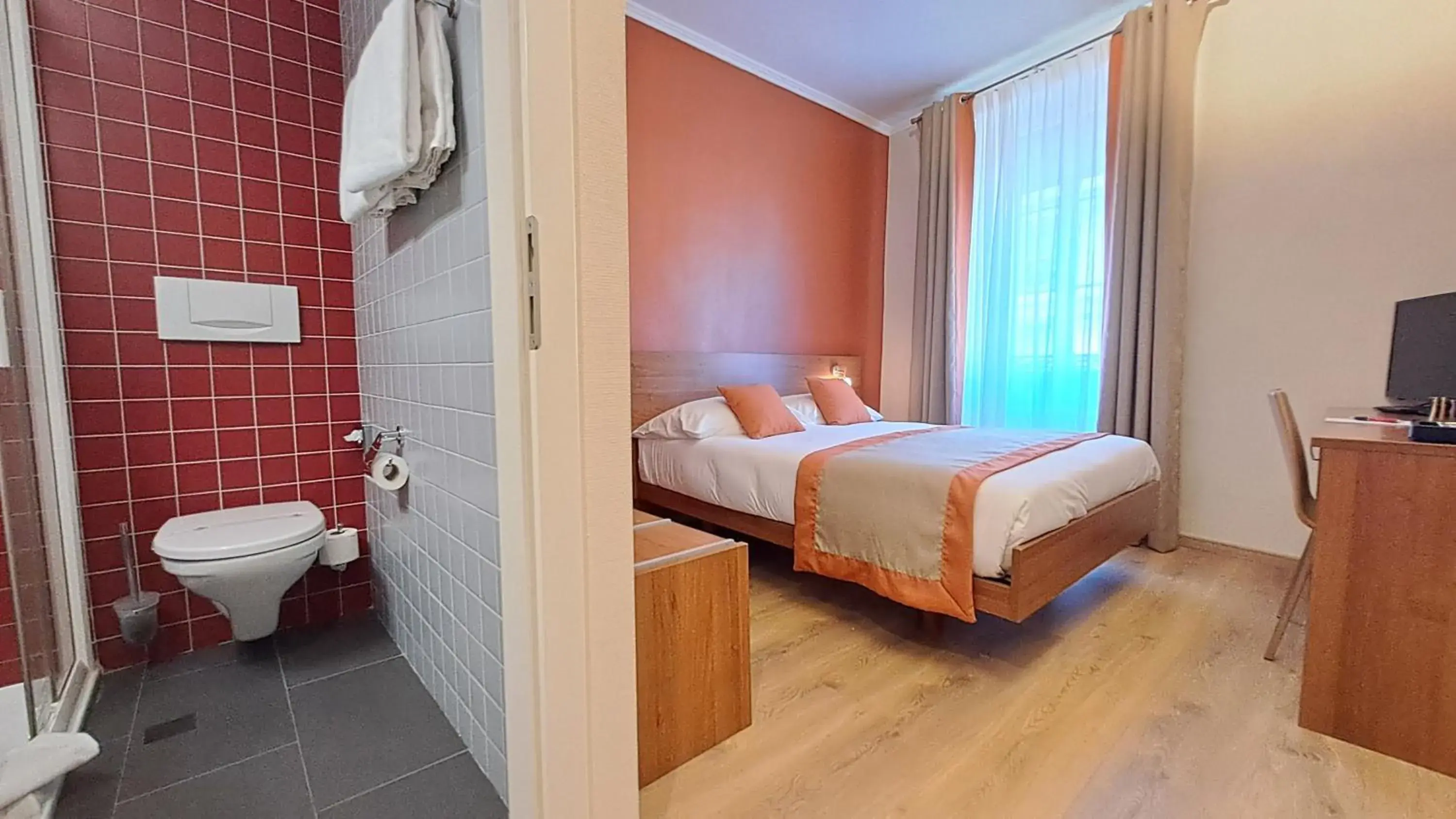 Bedroom, Bed in Hotel International & Terminus Bedroom, Bed in Hotel International & Terminus