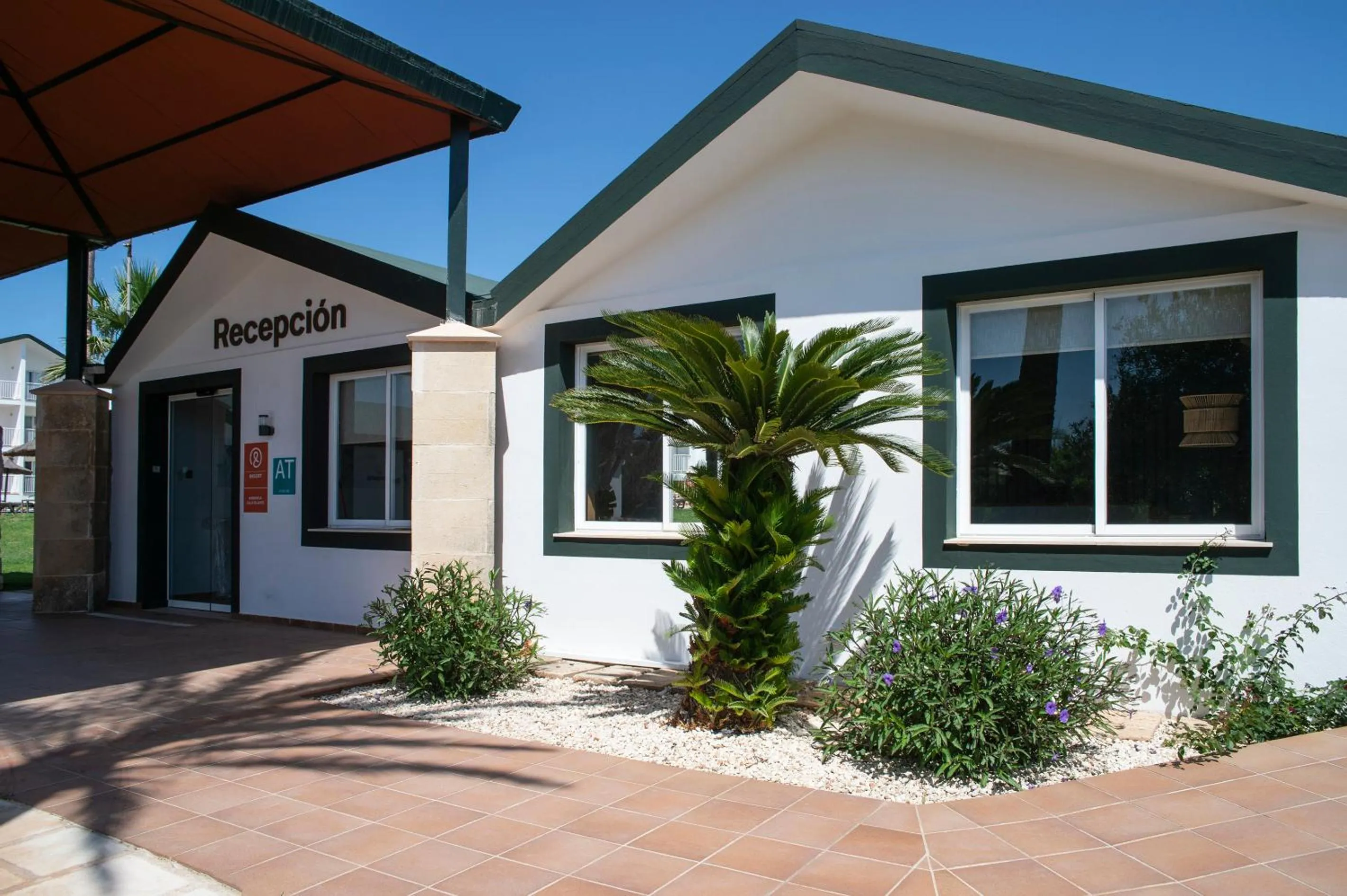 Lobby or reception in Pierre & Vacances Menorca Cala Blanes