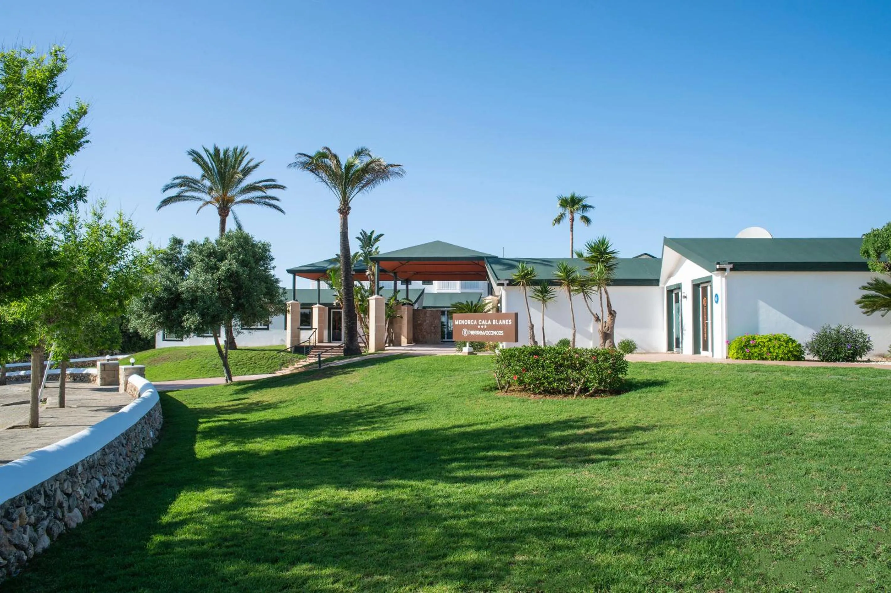 Garden in Pierre & Vacances Menorca Cala Blanes