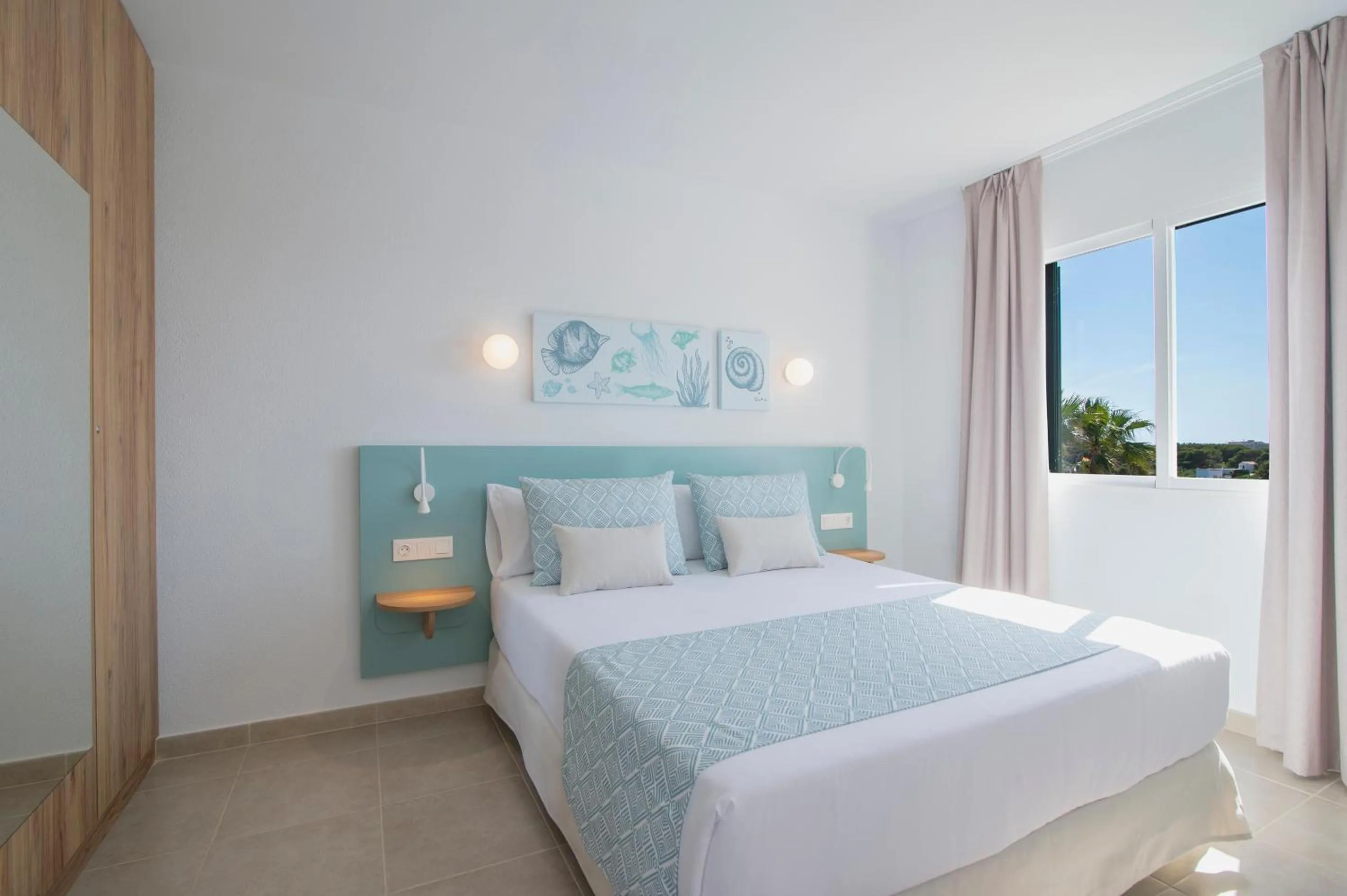 Bedroom, Bed in Pierre & Vacances Menorca Cala Blanes