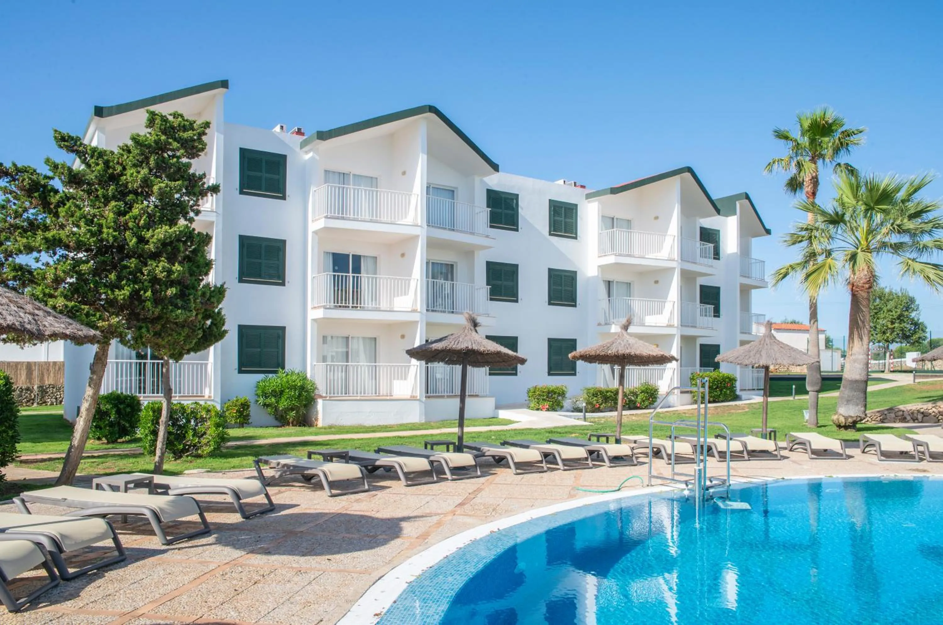 Day in Pierre & Vacances Menorca Cala Blanes