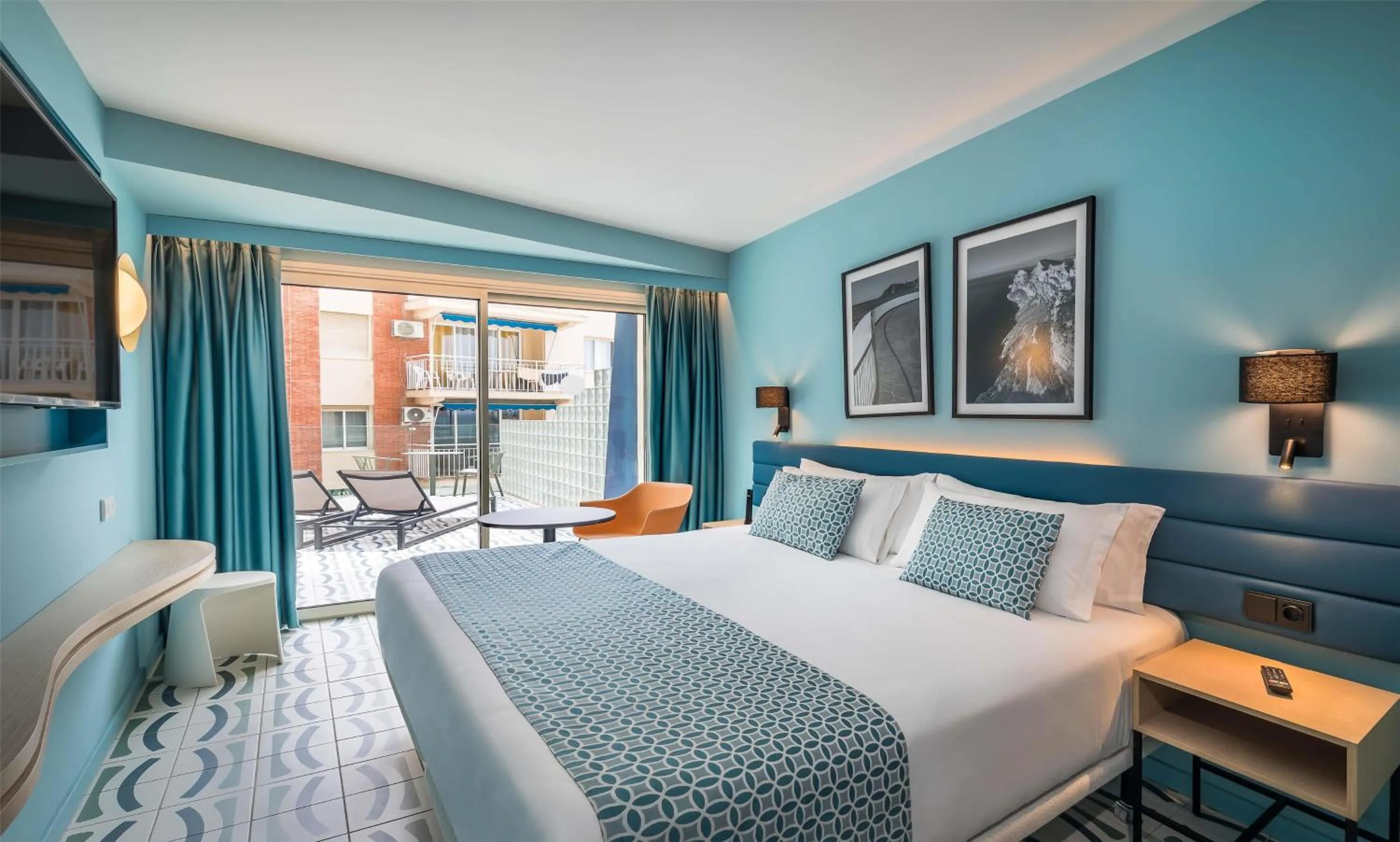 Bedroom, Bed in Barceló Benidorm Beach - Adults Recommended